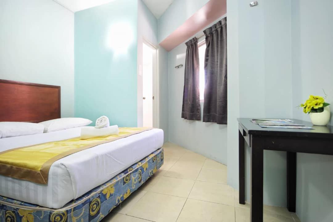 Standard Queen Room - Photo 3