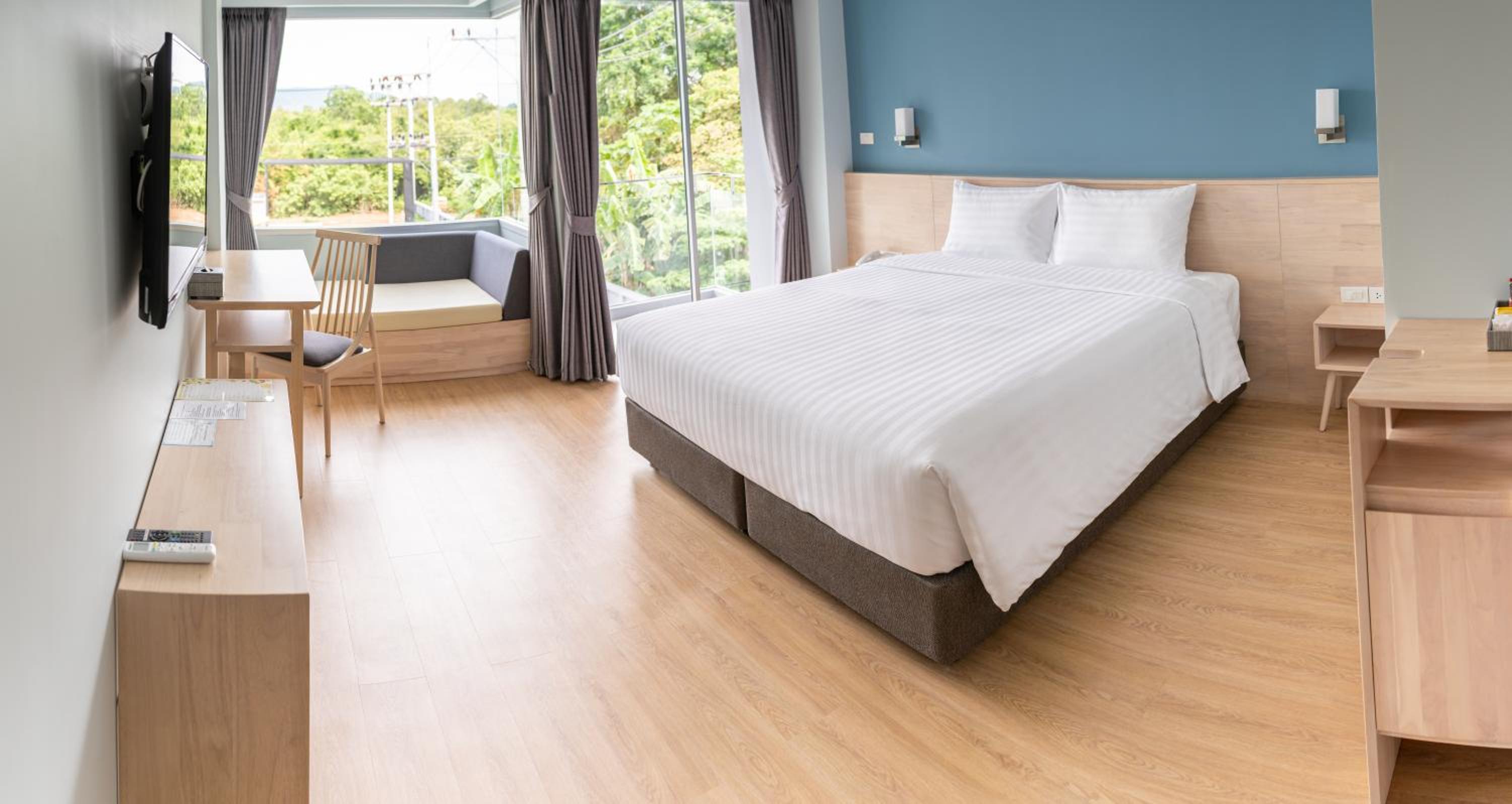 Superior King Room - Photo 1