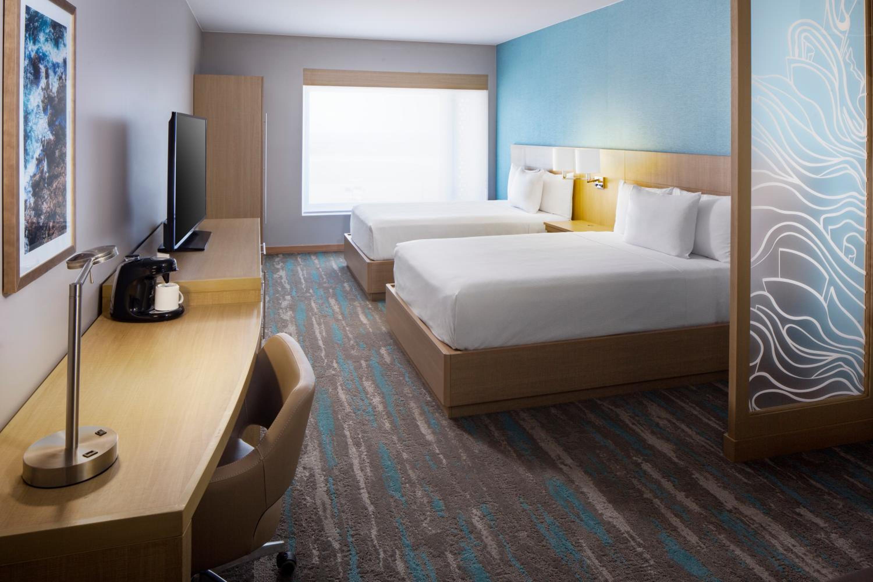 Double Room with Two Double Beds and Sofa Bed photo 2
