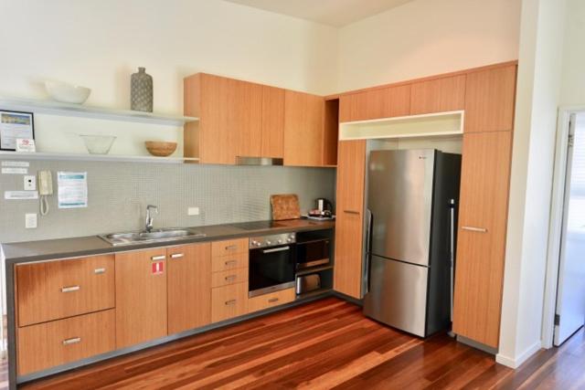 Three-Bedroom Byron Penthouse - Photo 9
