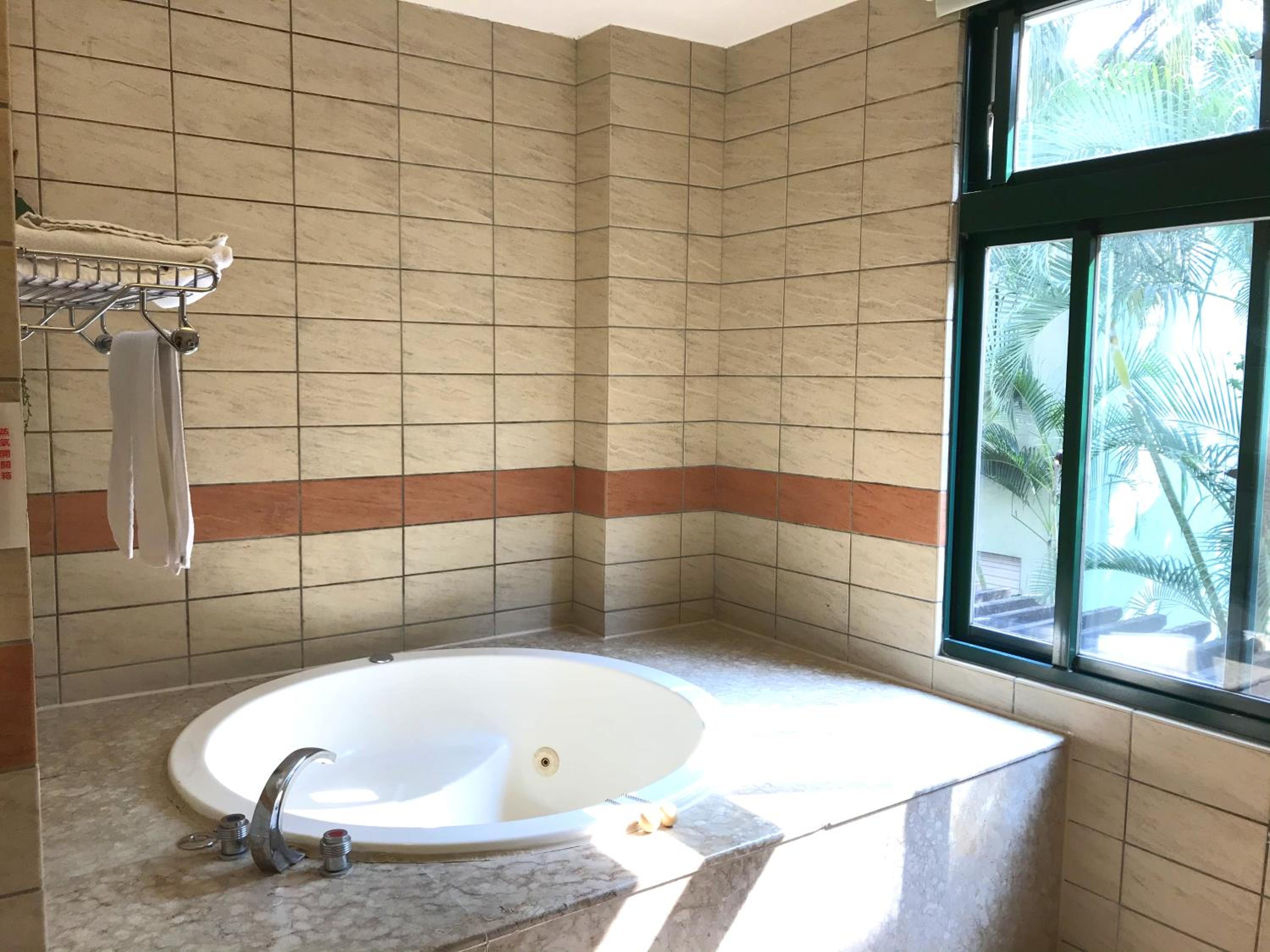Double Room with Spa Bath photo 2