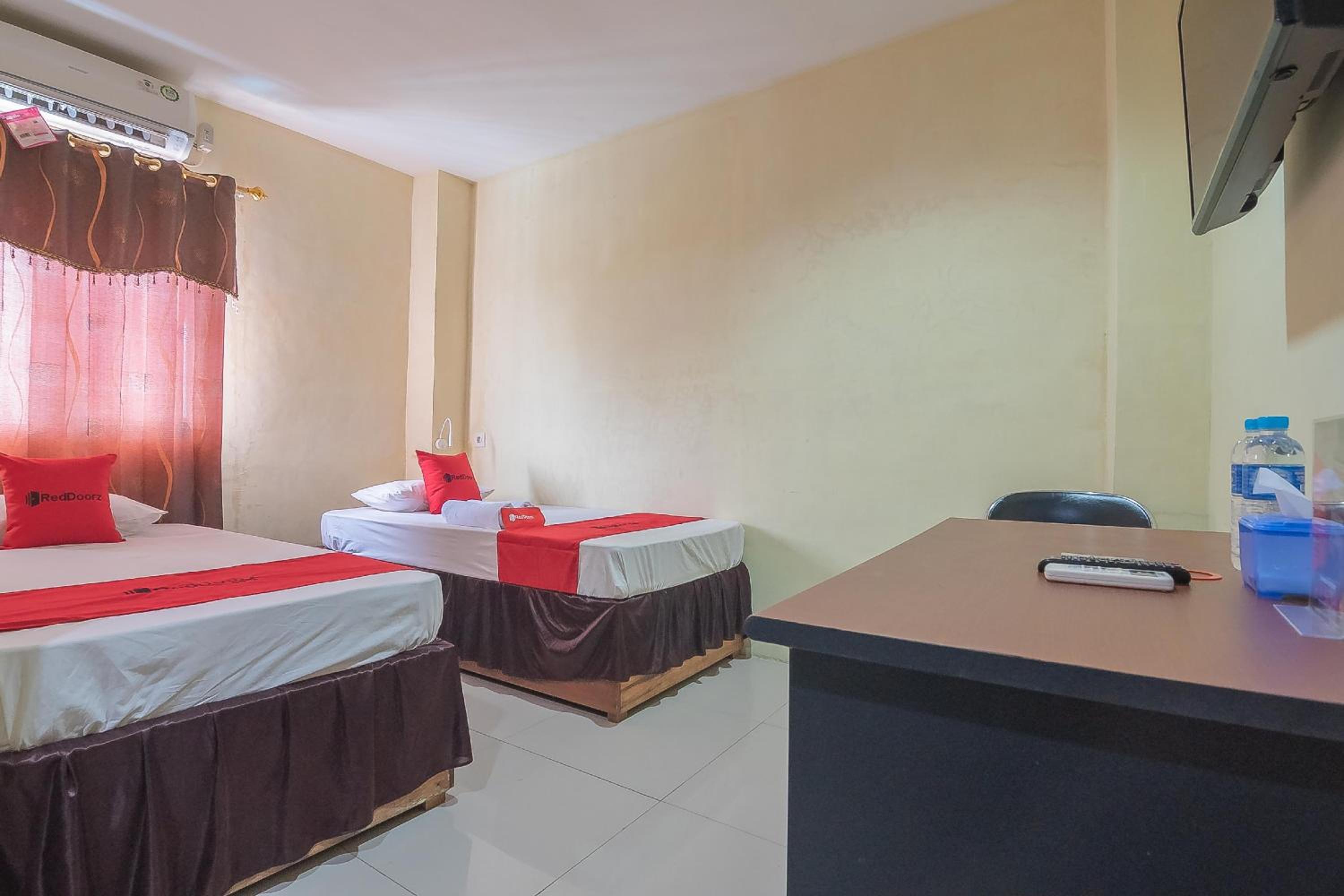 Twin Room - Photo 7