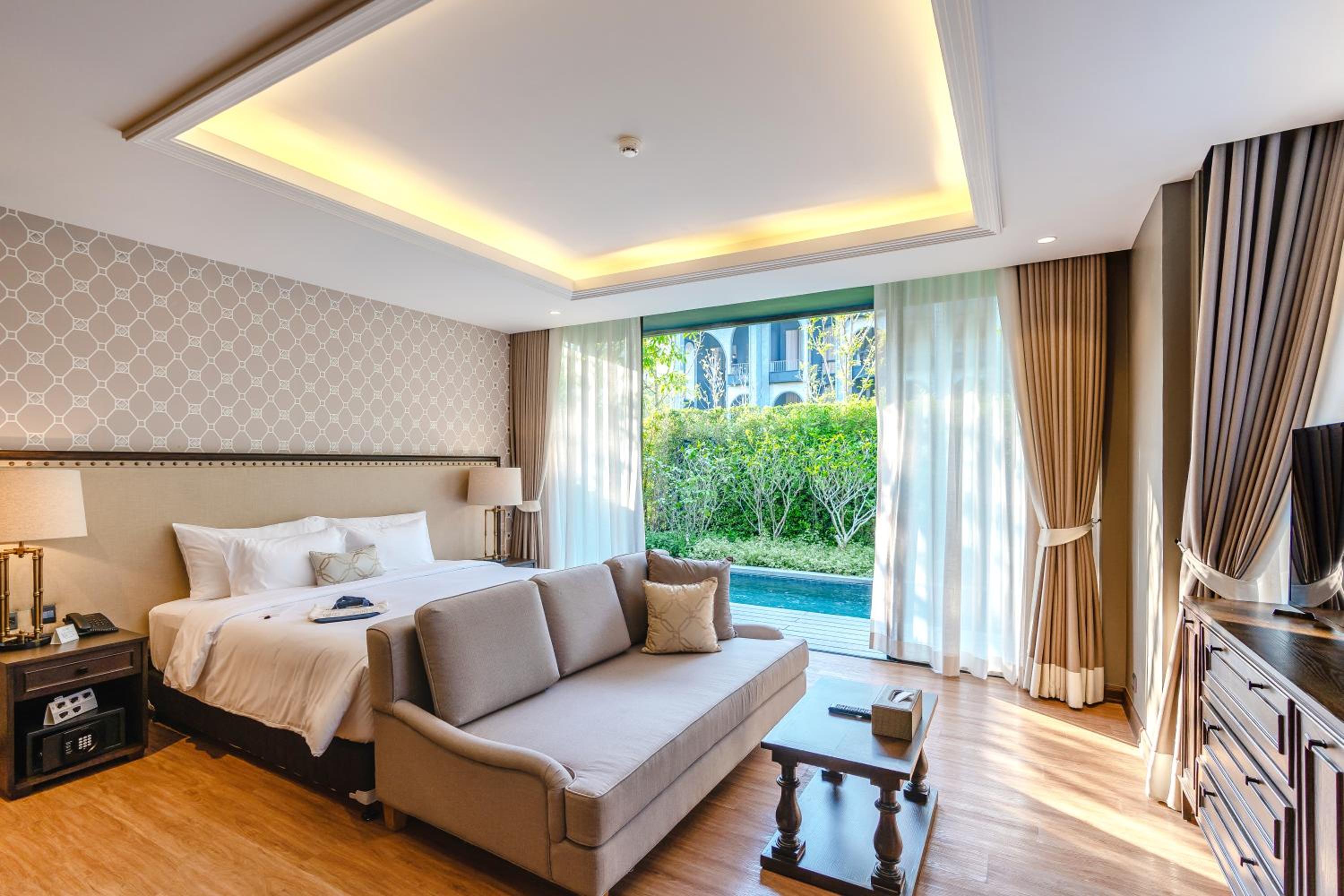Two-Bedroom Pool Villa - Photo 17