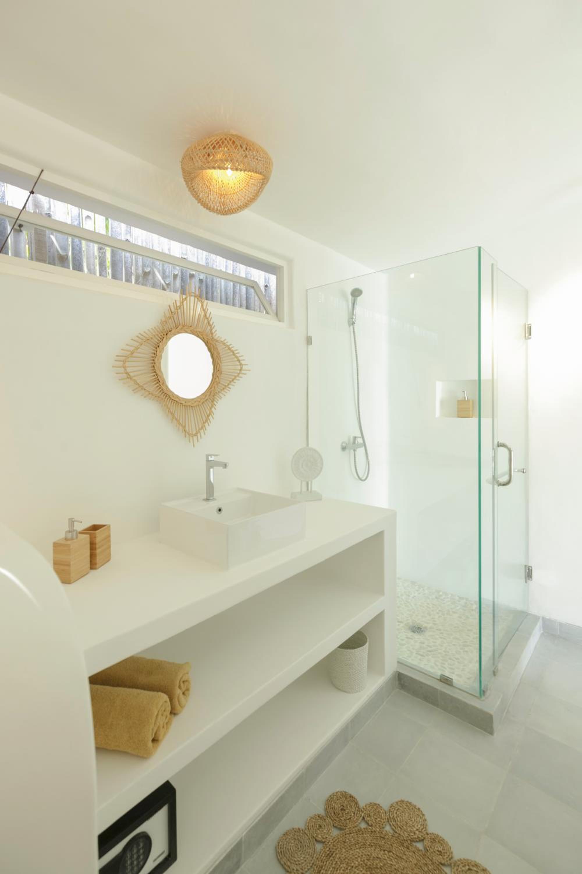 Two-Bedroom Bungalow - Photo 3