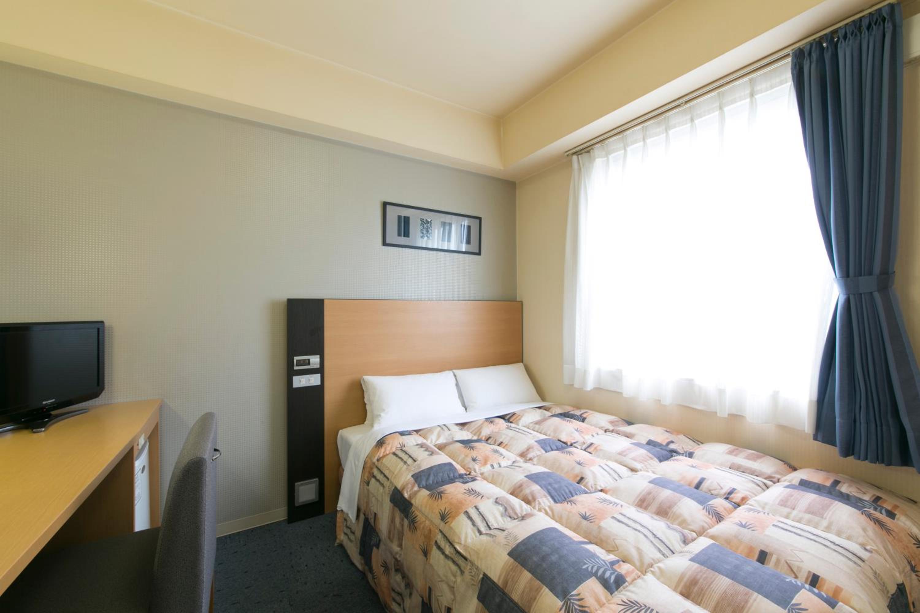 Economy Double Room - Non-Smoking - Photo 6