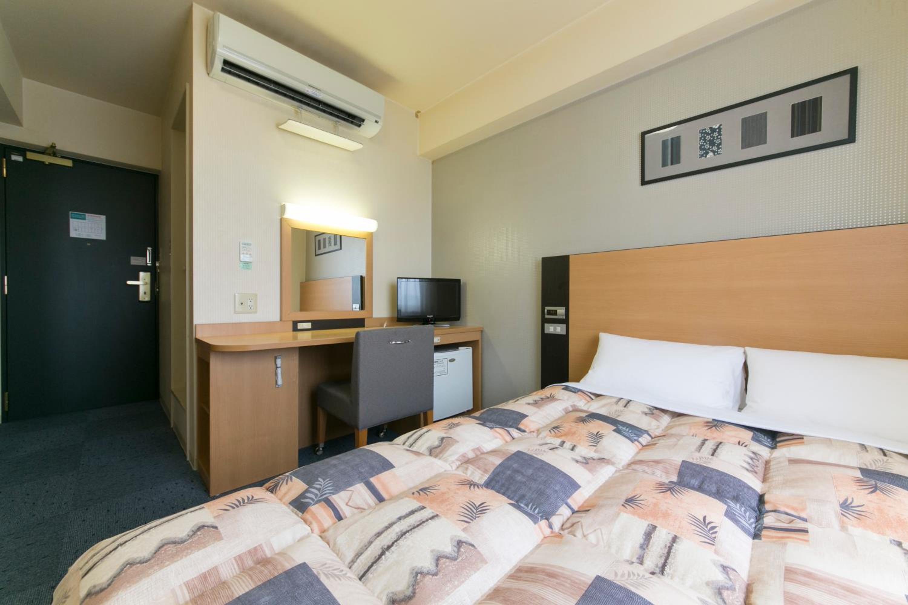 Economy Double Room - Non-Smoking - Photo 4