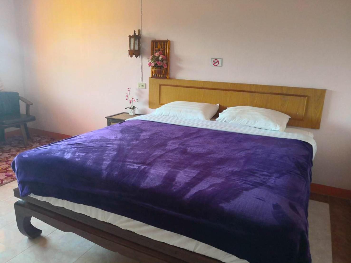 Superior King Room - Photo 3
