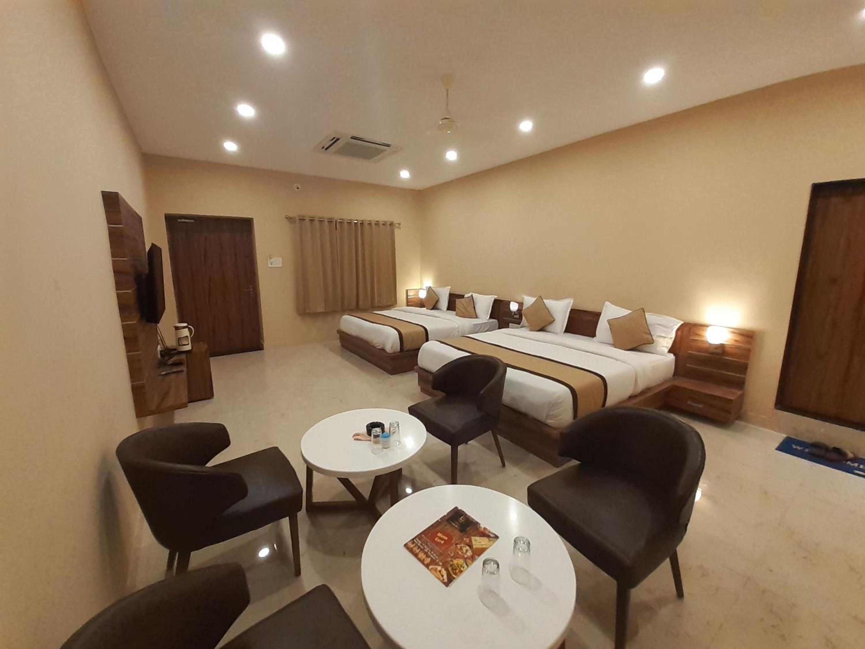 Family Suite - Photo 6