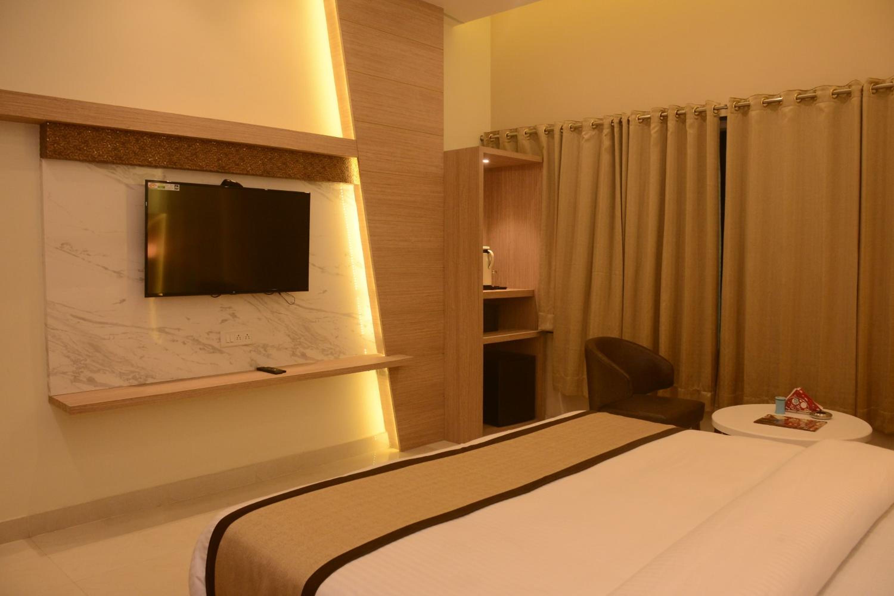 Premiere Room - Photo 14