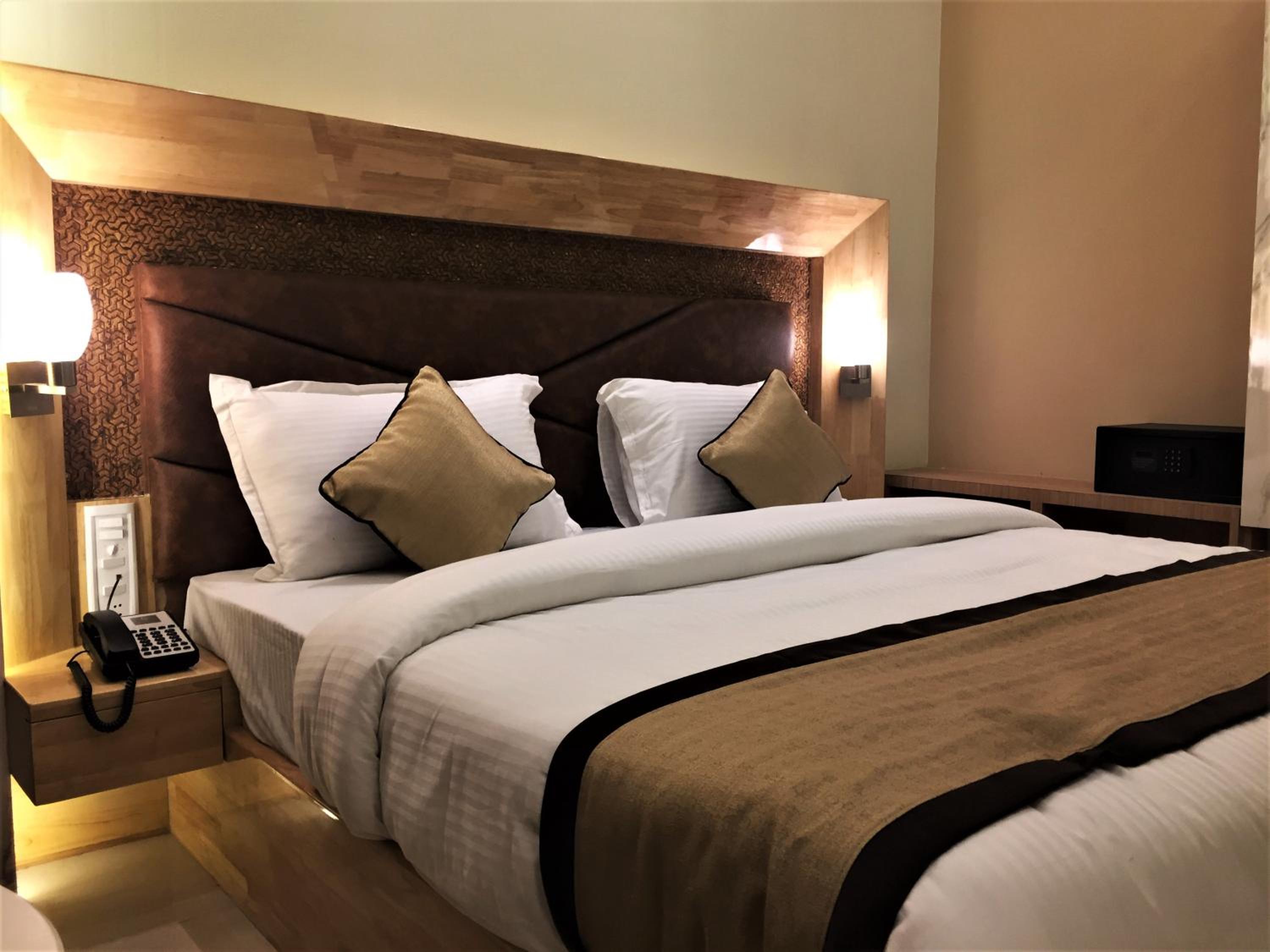 Premiere Room - Photo 7