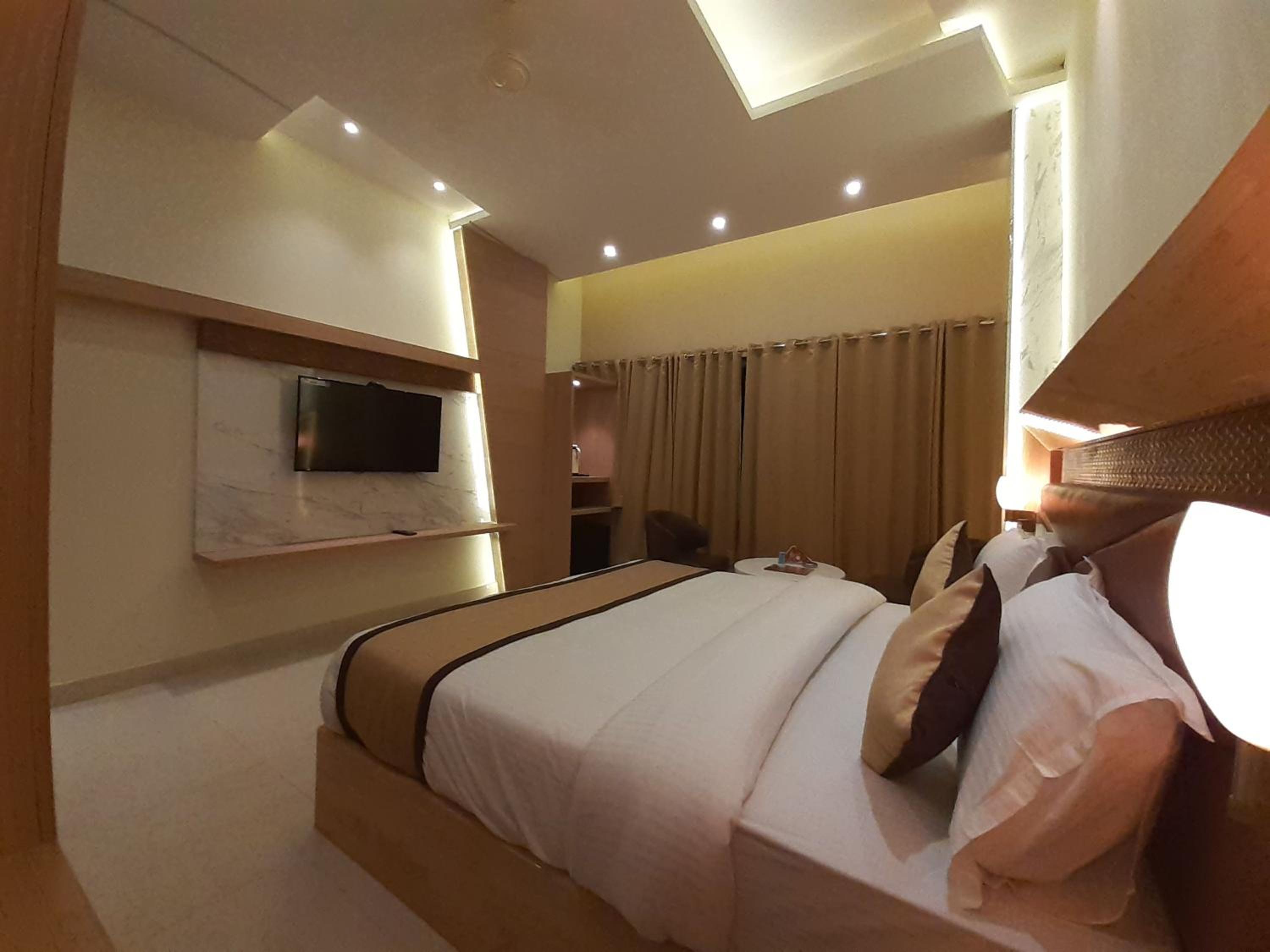 Premiere Room - Photo 6