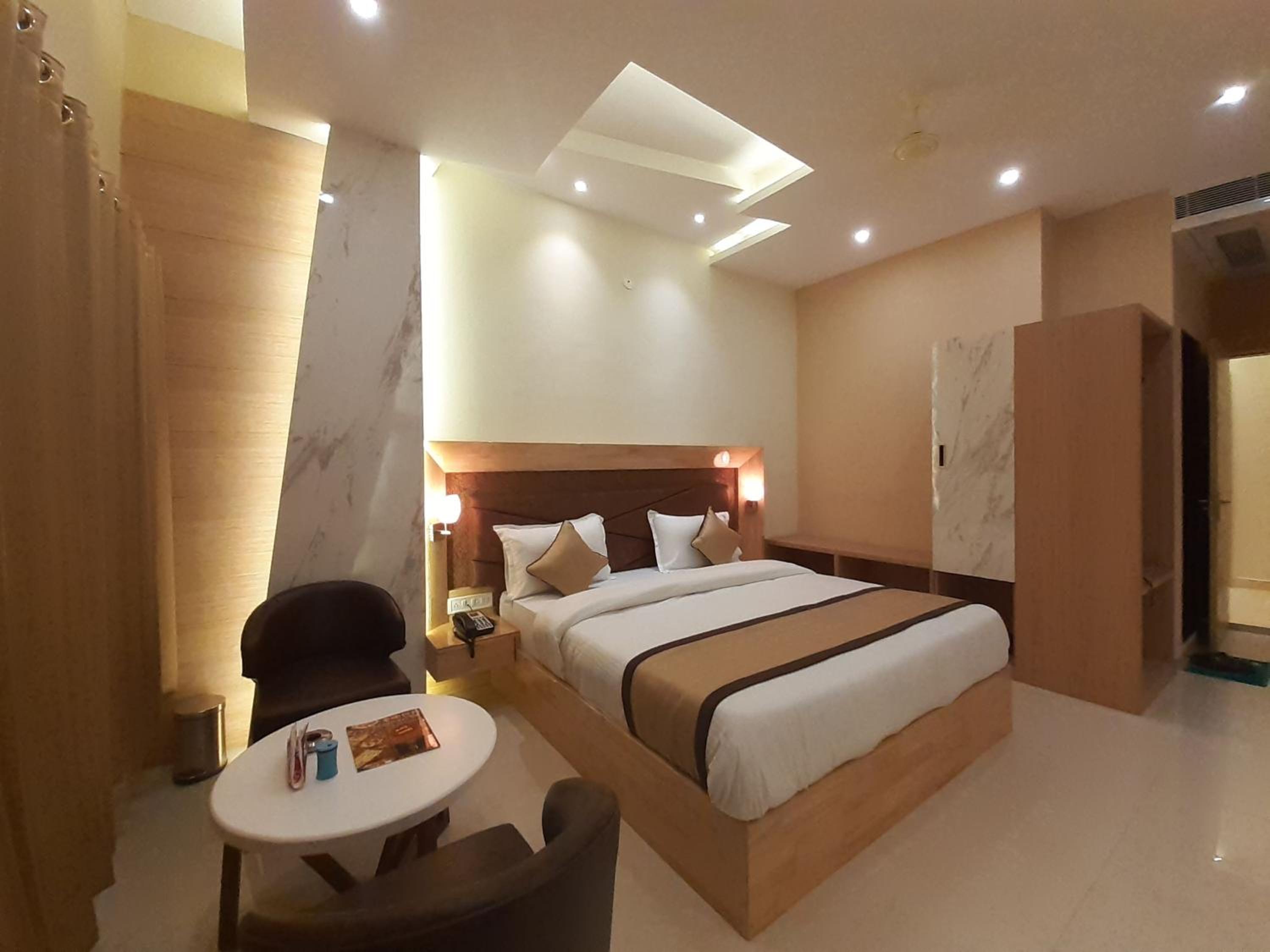 Premiere Room - Photo 5