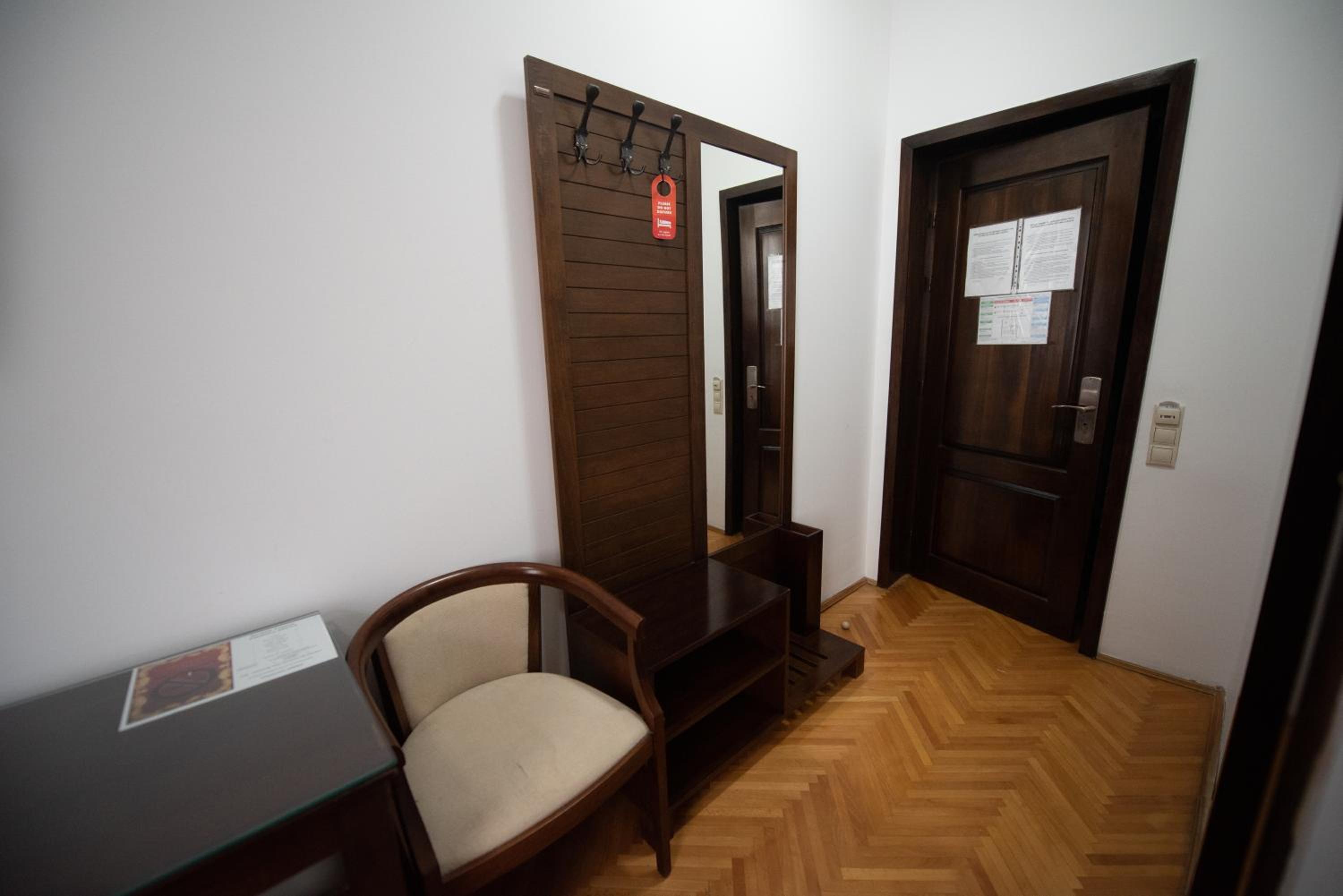 Double or Twin Room - Photo 48
