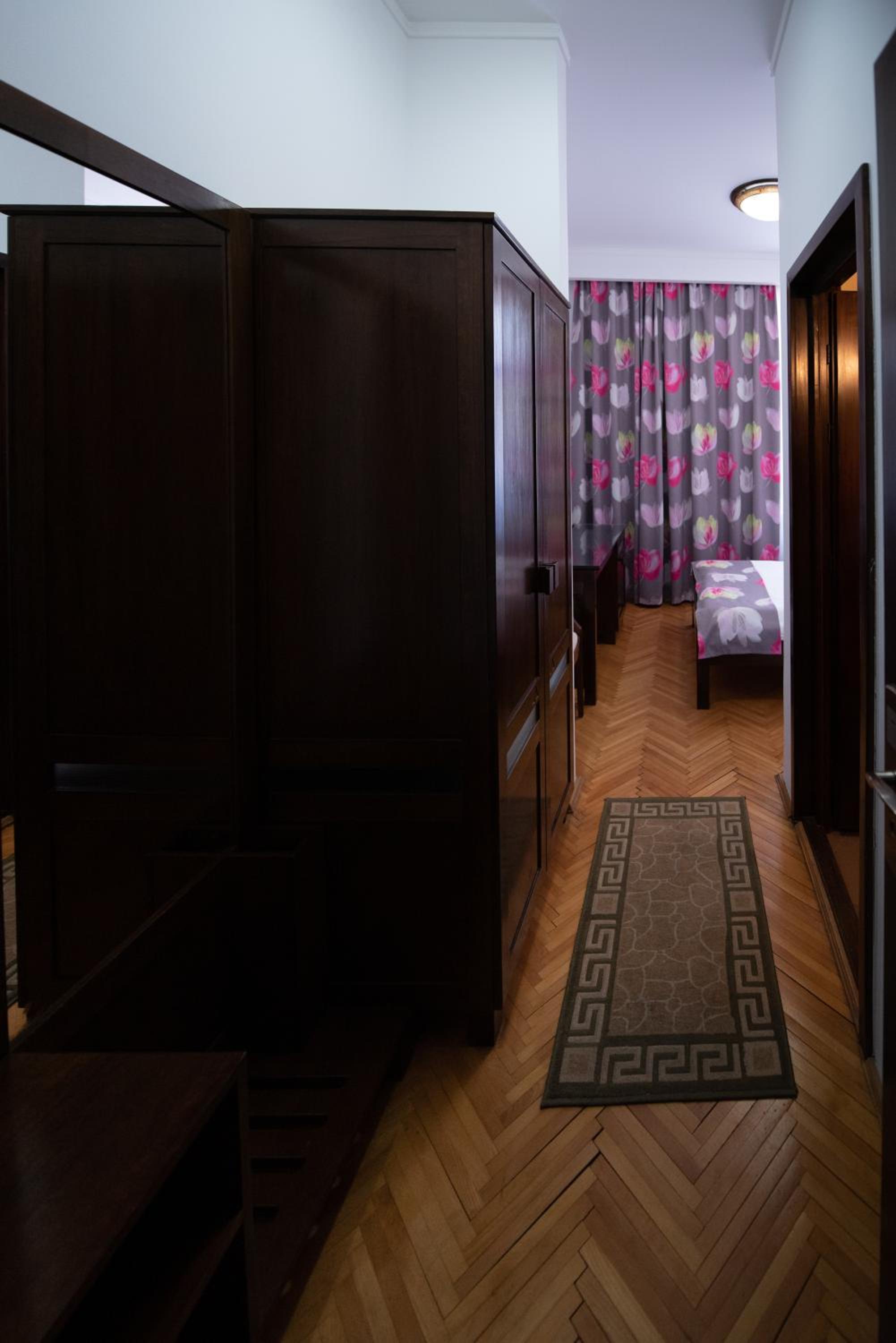 Double or Twin Room - Photo 45
