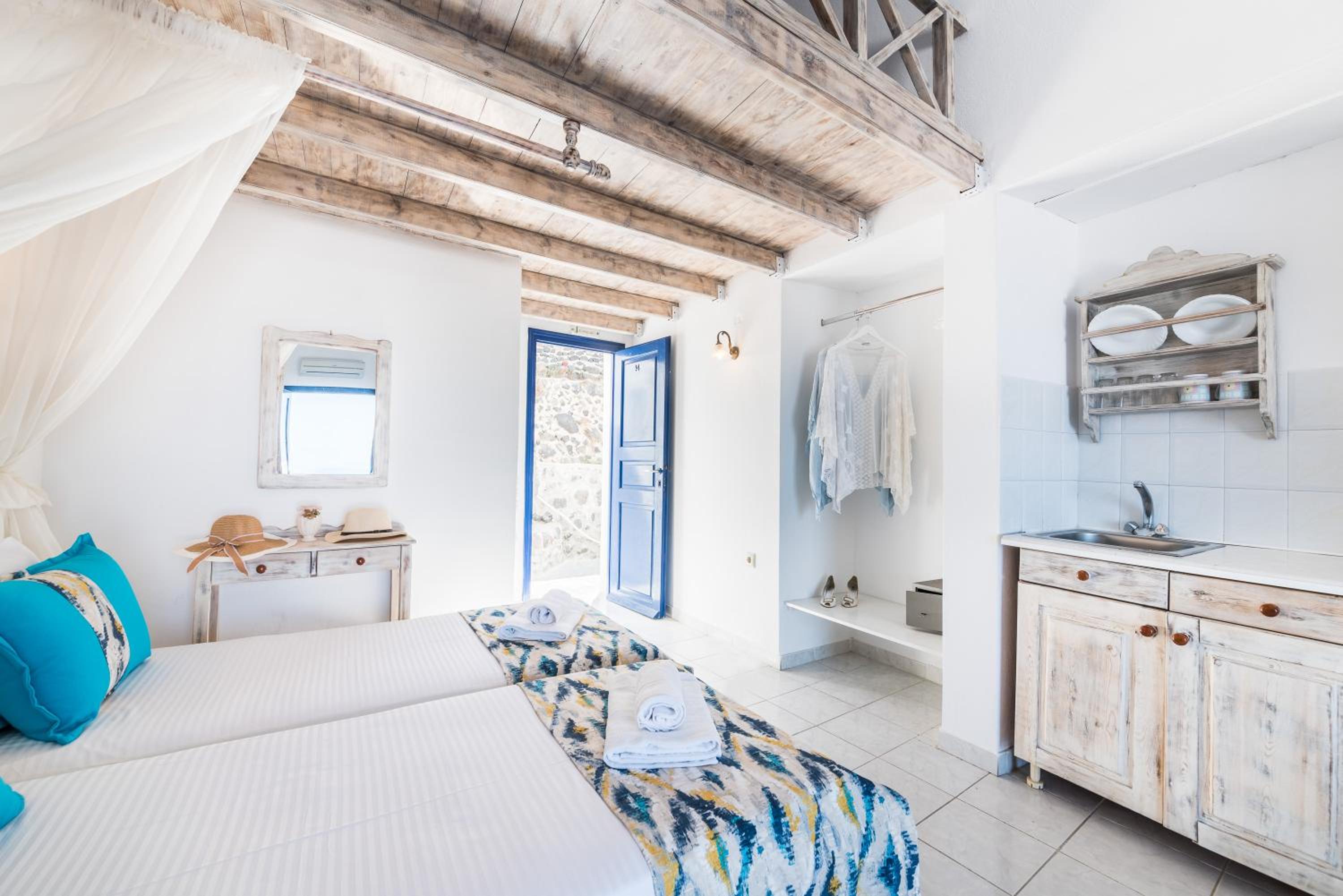 Superior Sea View Loft Room - Photo 9