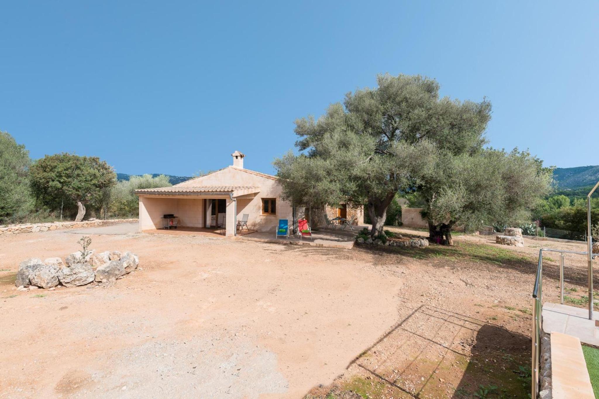 Three-Bedroom Villa photo 2