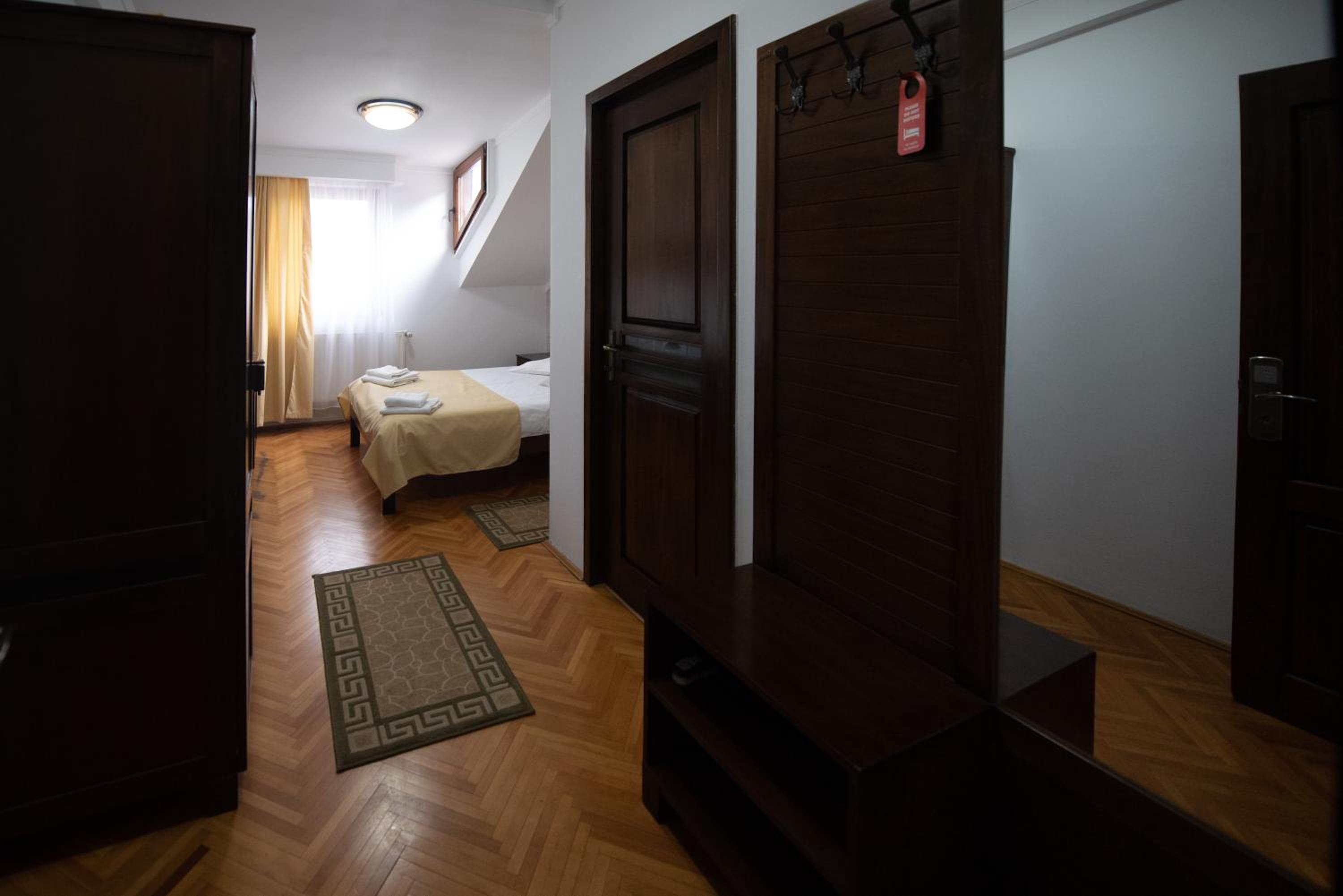 Double or Twin Room - Photo 3
