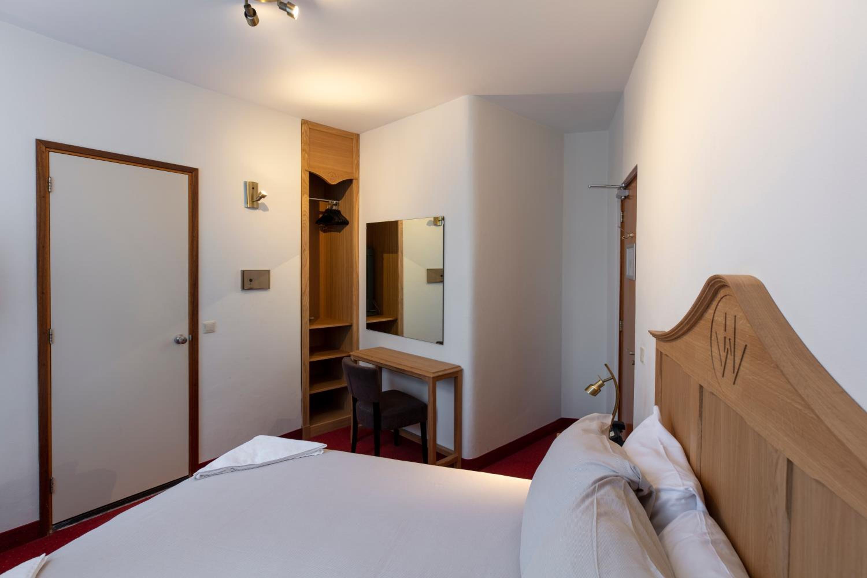 Small Double Room photo 3
