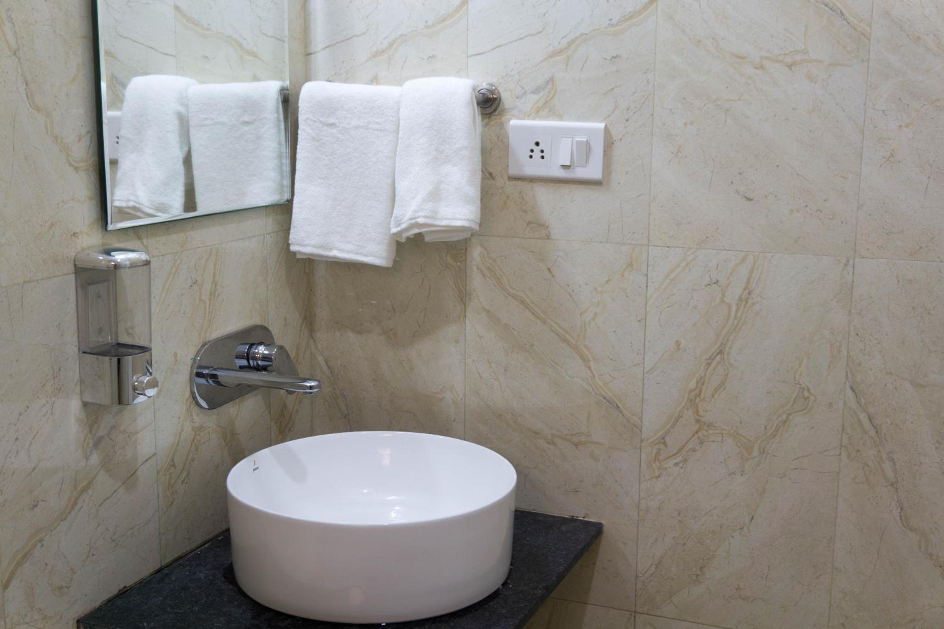 Family Suite - Photo 9