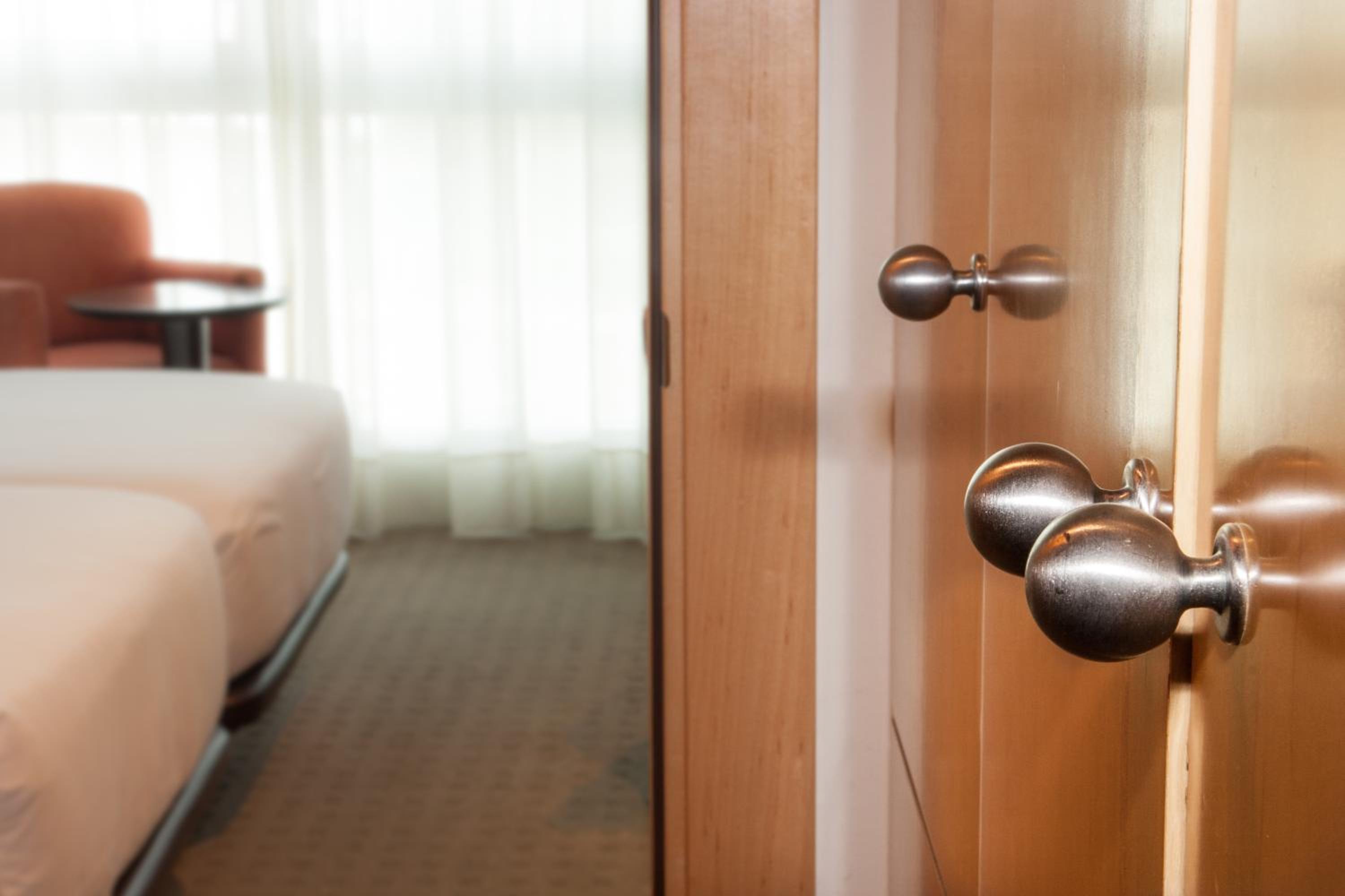 Double Room (1 Adult) - Photo 5