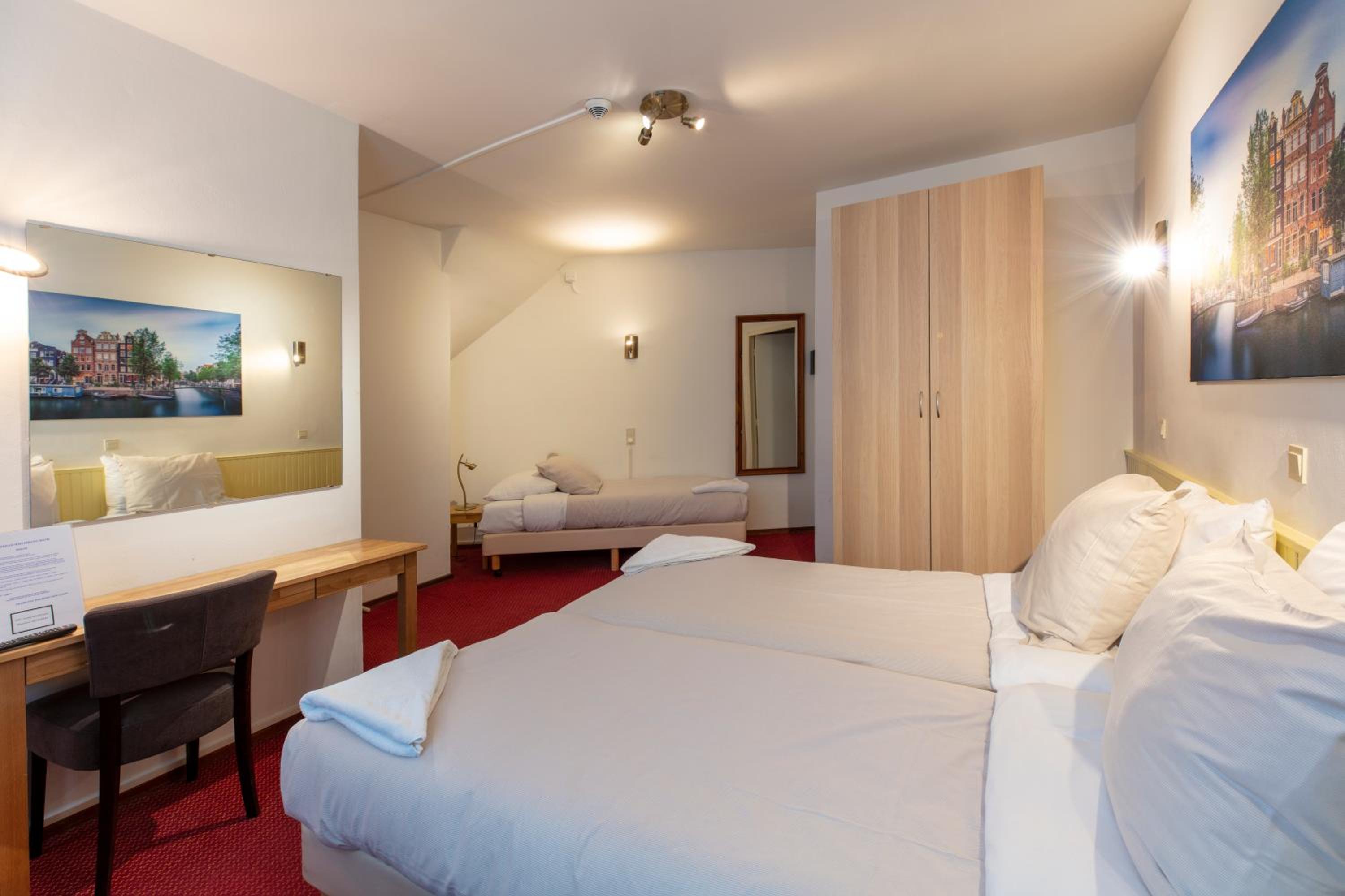Triple Room photo 2