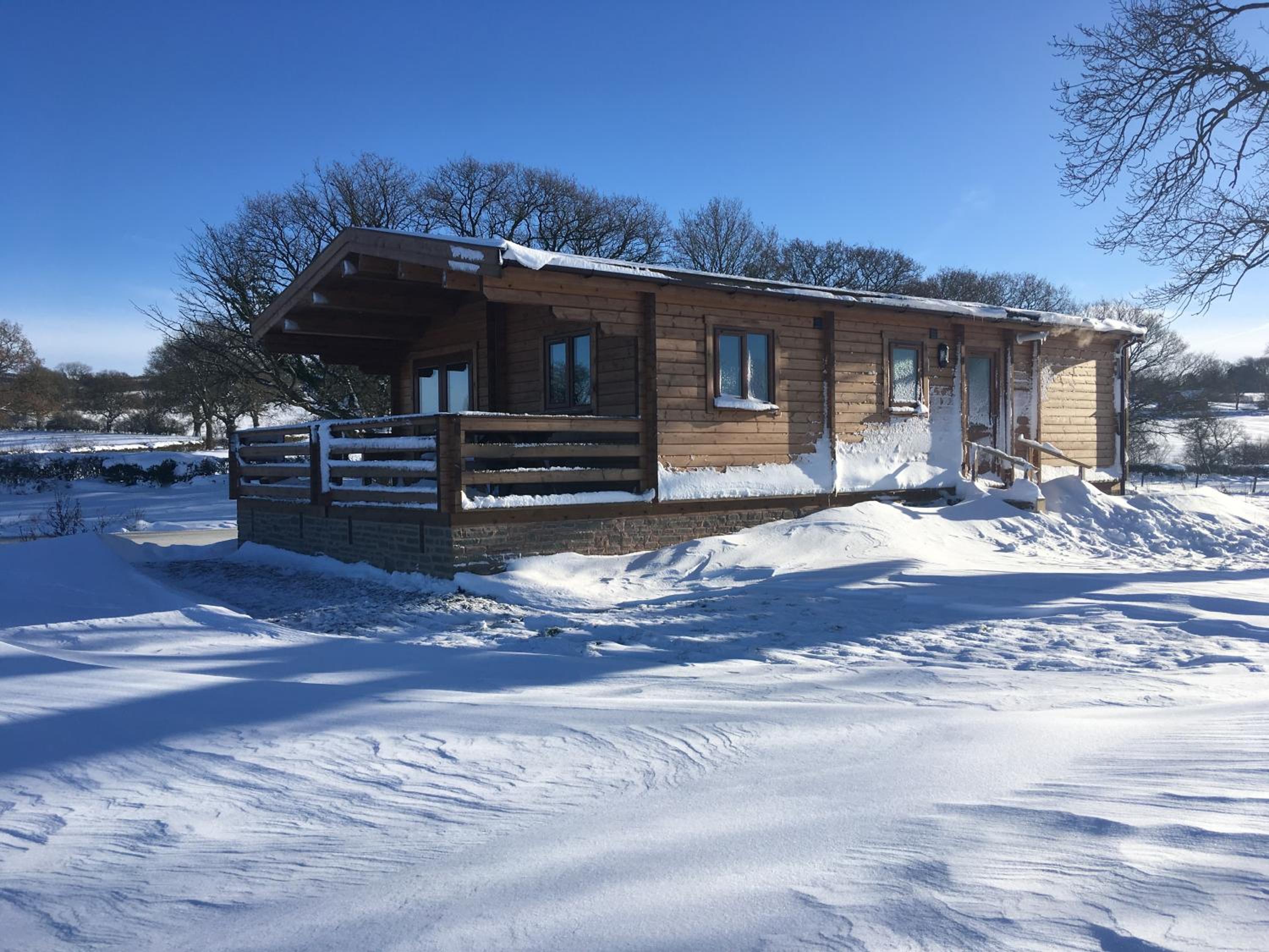 Two-Bedroom Chalet - Photo 28