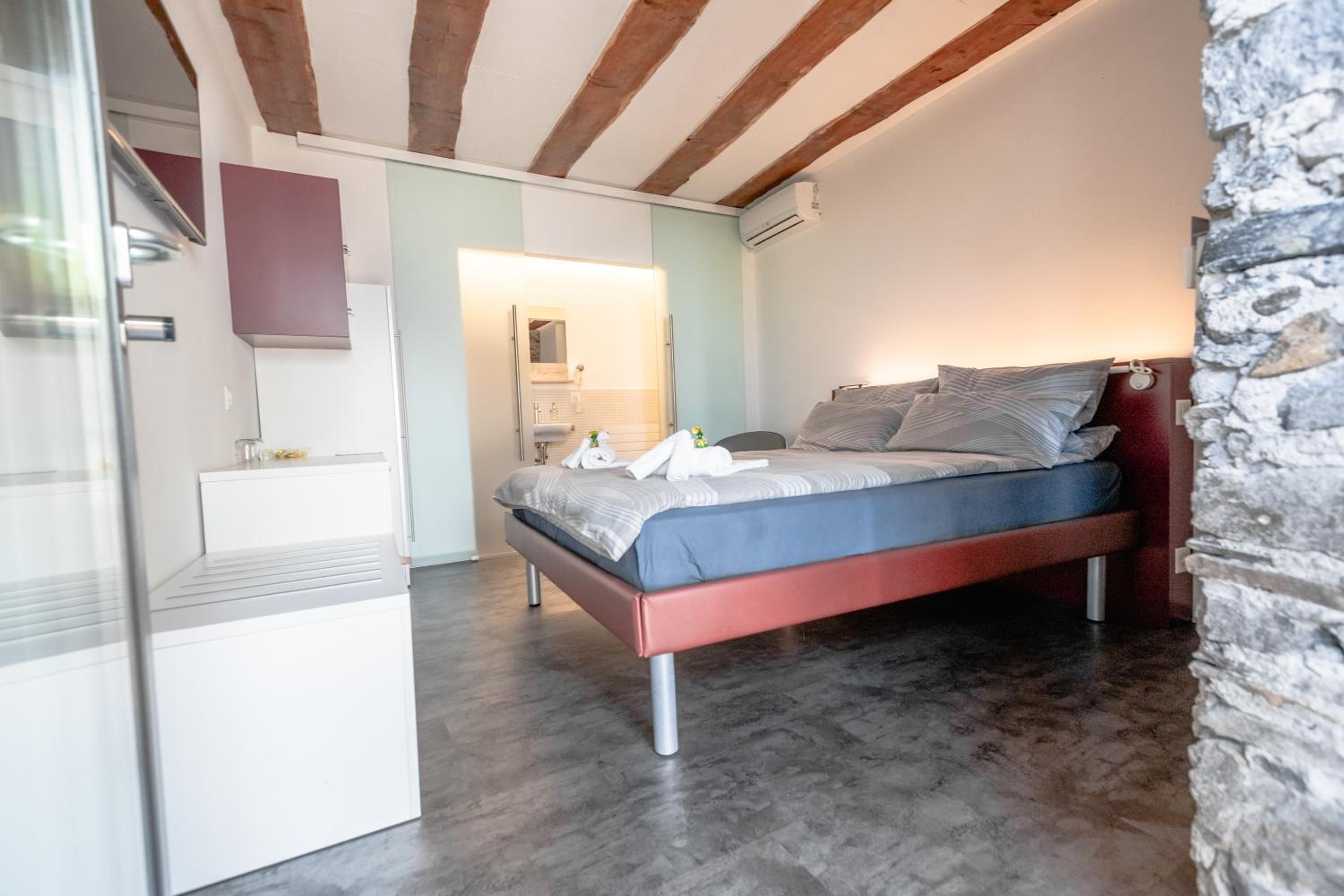 Economy Double Room photo 1