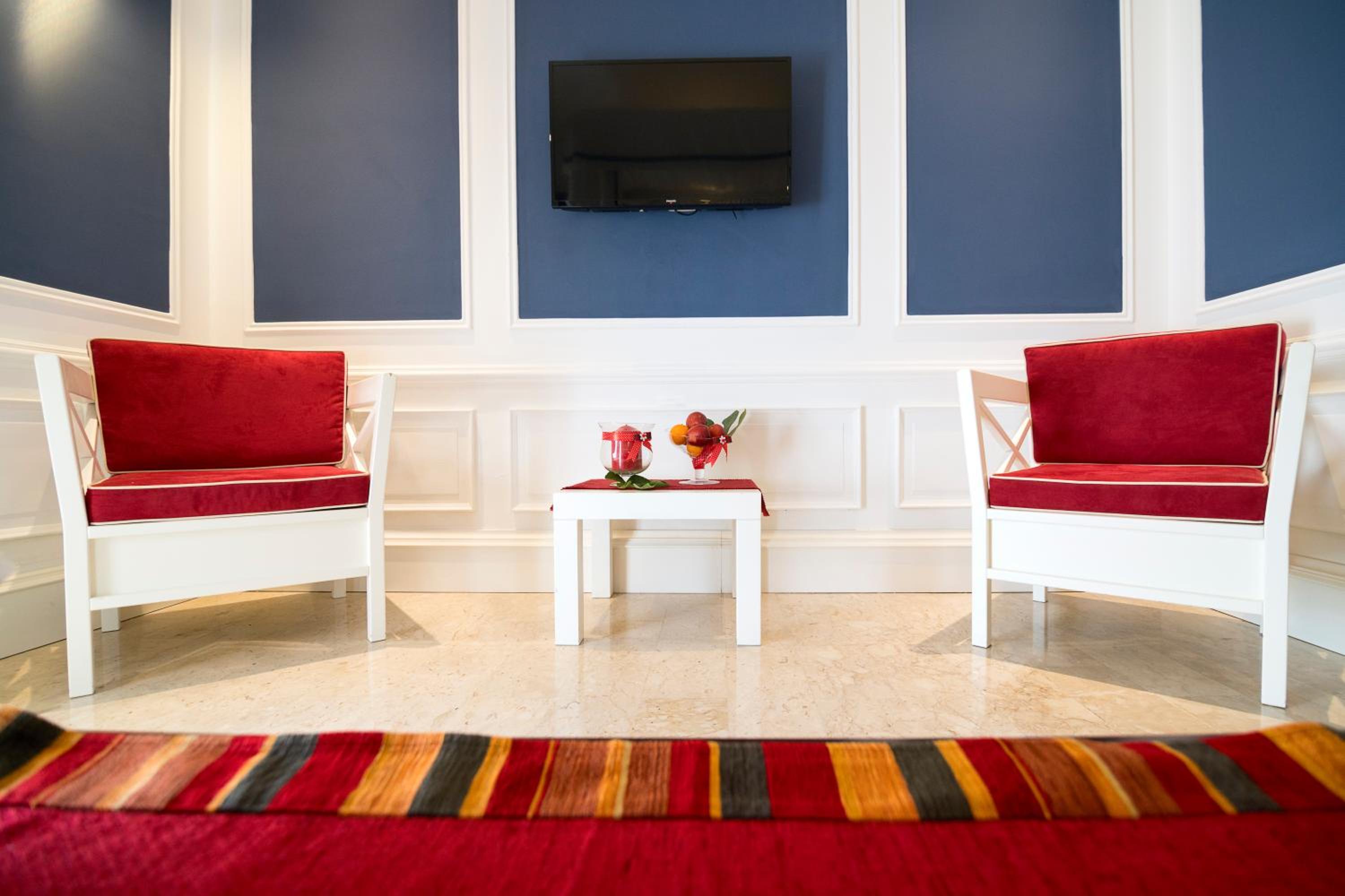 Suite - Photo 6