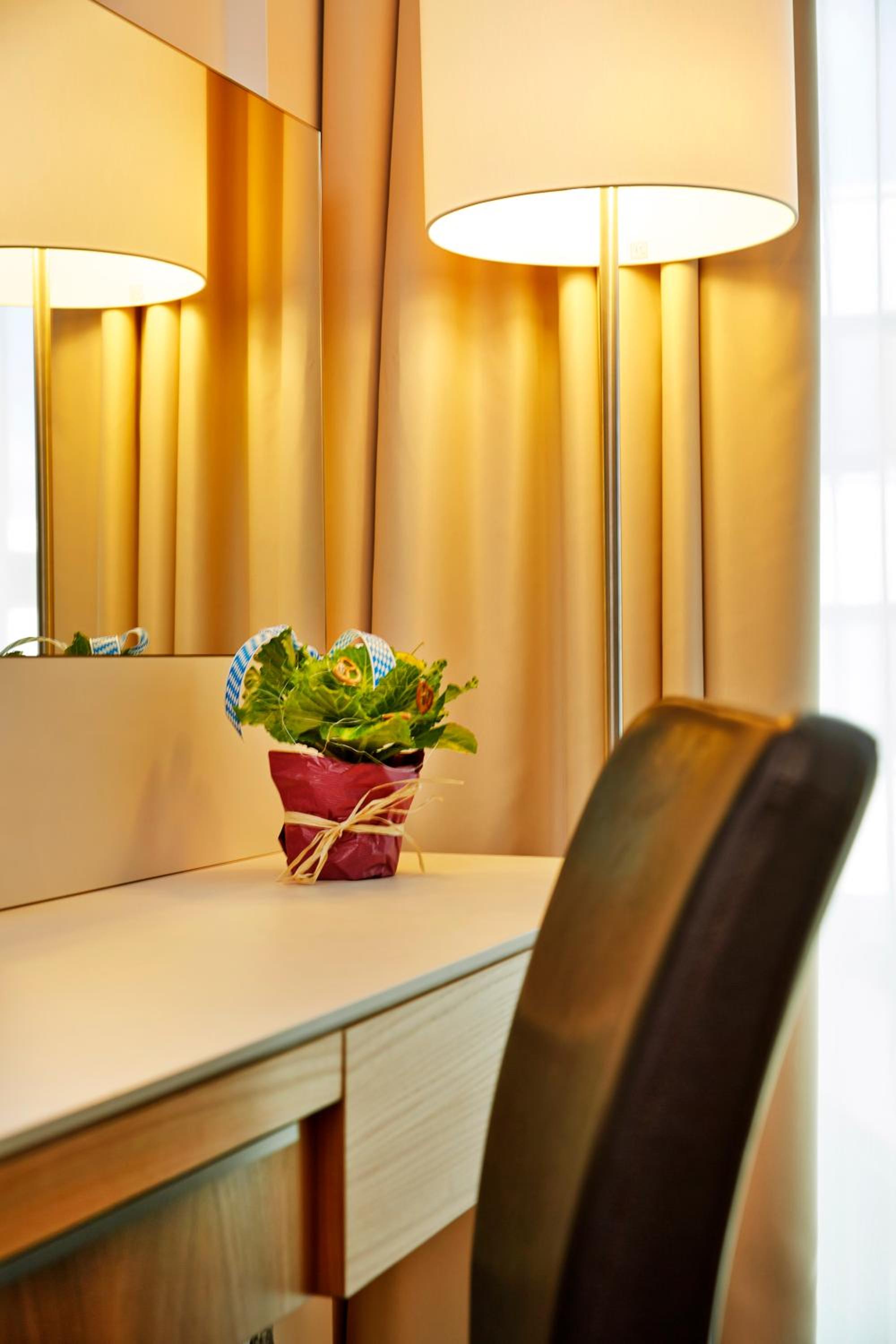 Superior Double or Twin Room - Photo 8