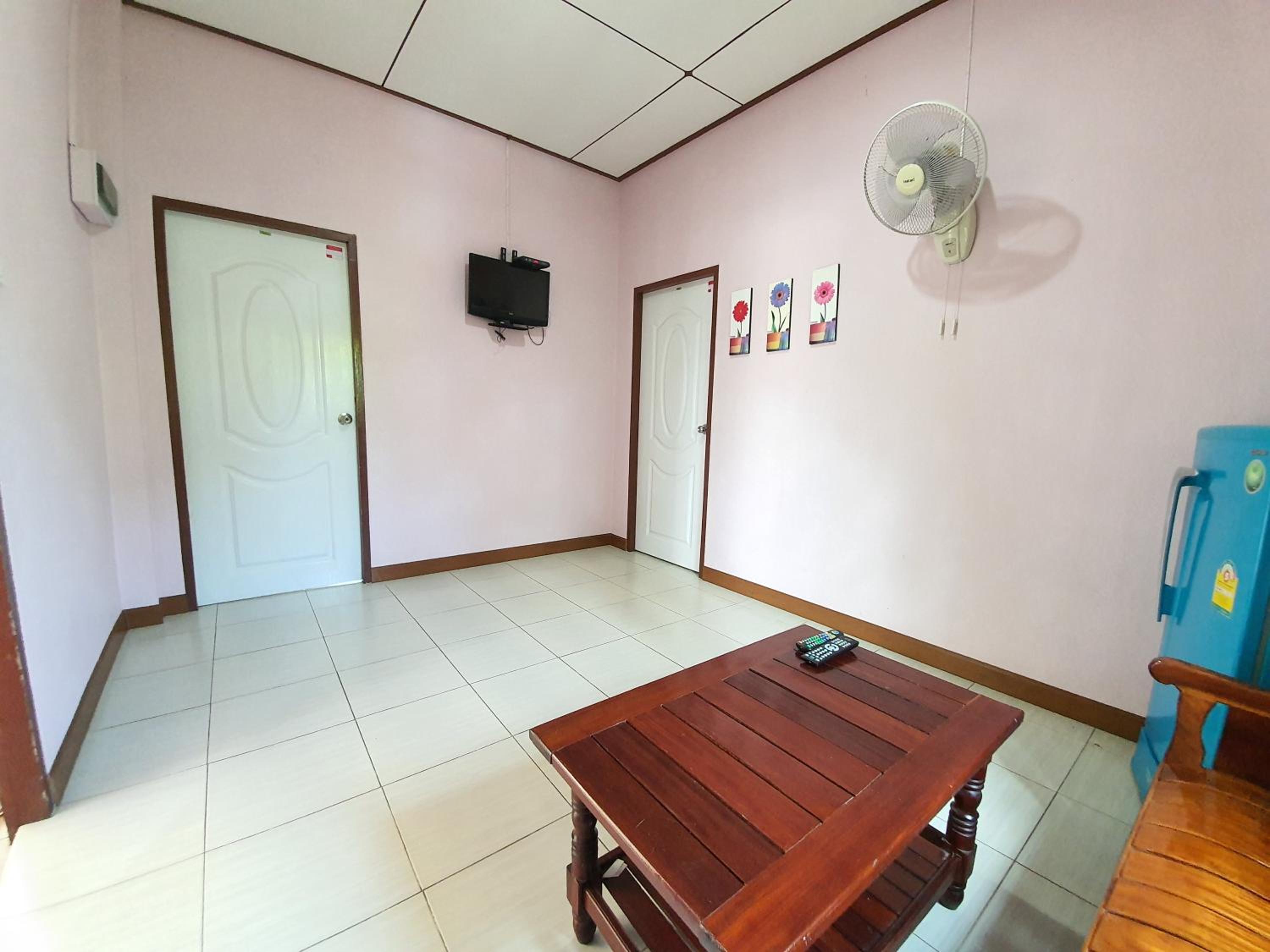 Two-Bedroom Bungalow photo 1