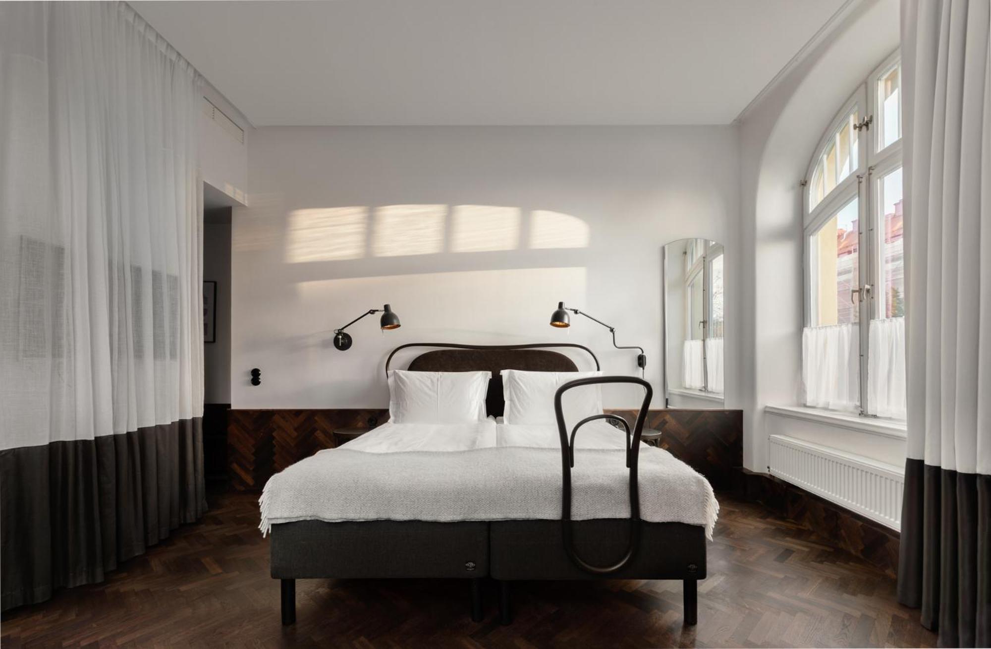 Deluxe Corner, Guest room, 1 King photo 3