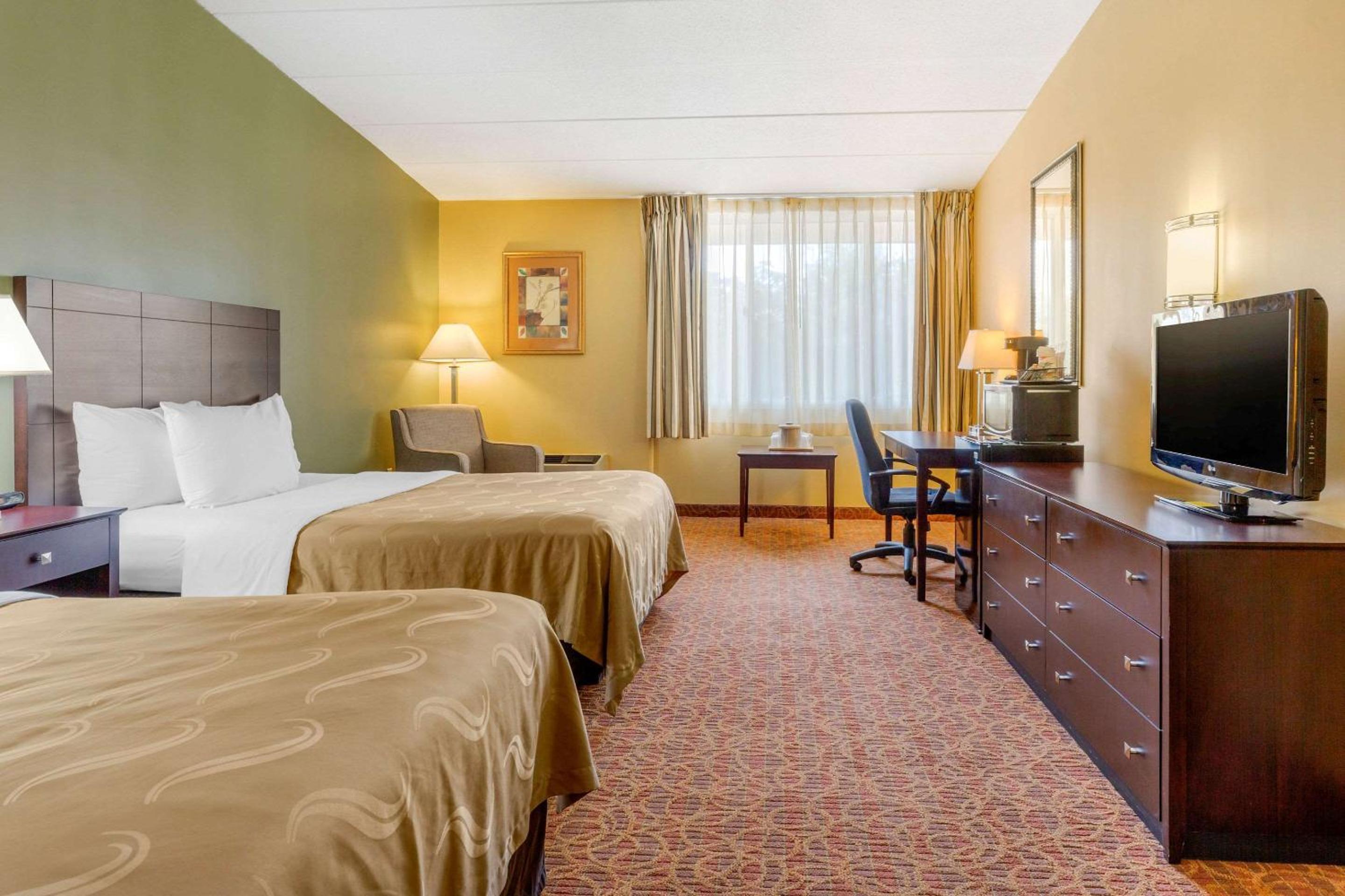 Double Room with Two Double Beds - Non-Smoking - Photo 1