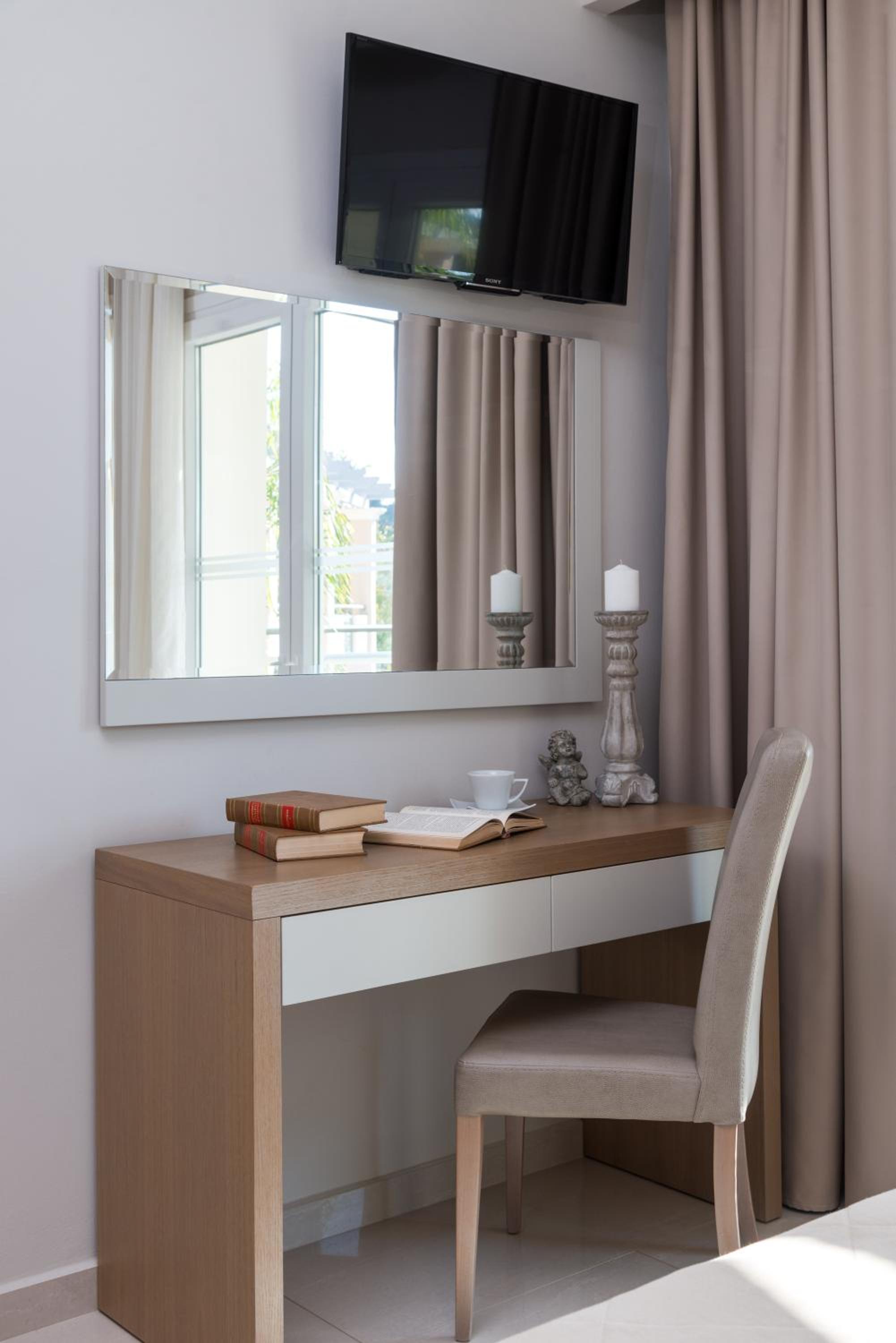 Three-Bedroom Villa - Photo 27