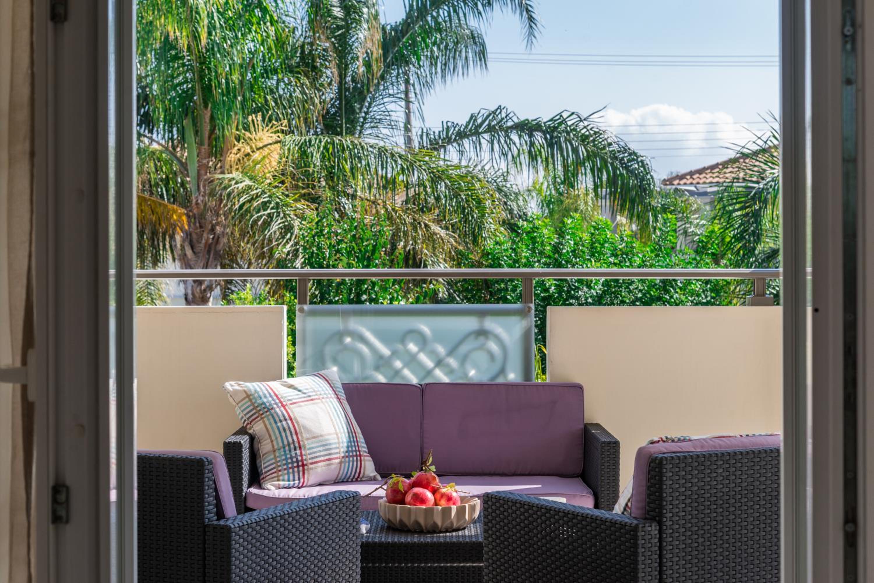 Three-Bedroom Villa - Photo 18