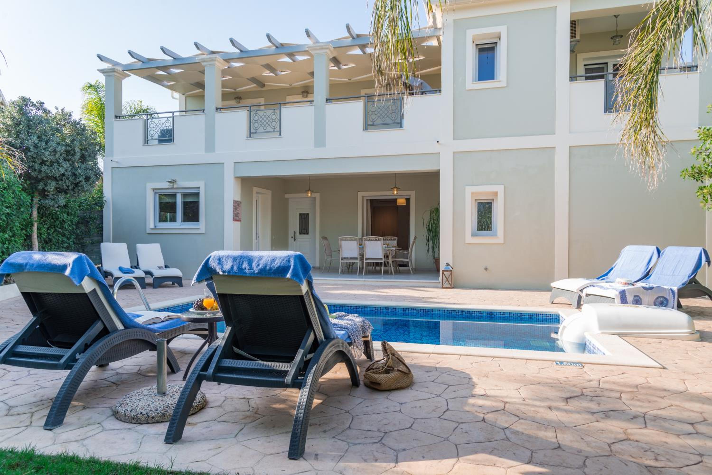 Three-Bedroom Villa - Photo 53