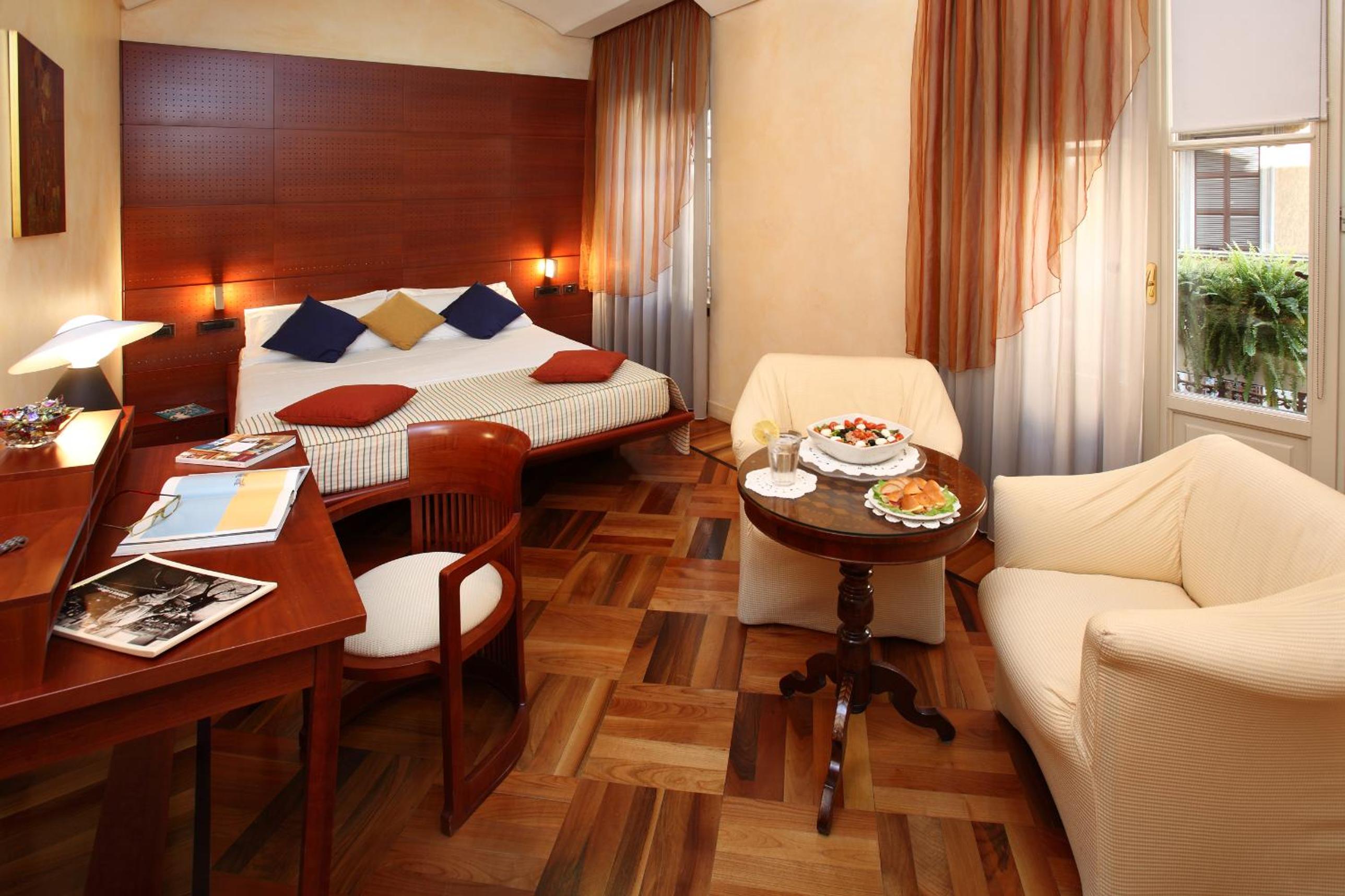 Double or Twin Room - Photo 1