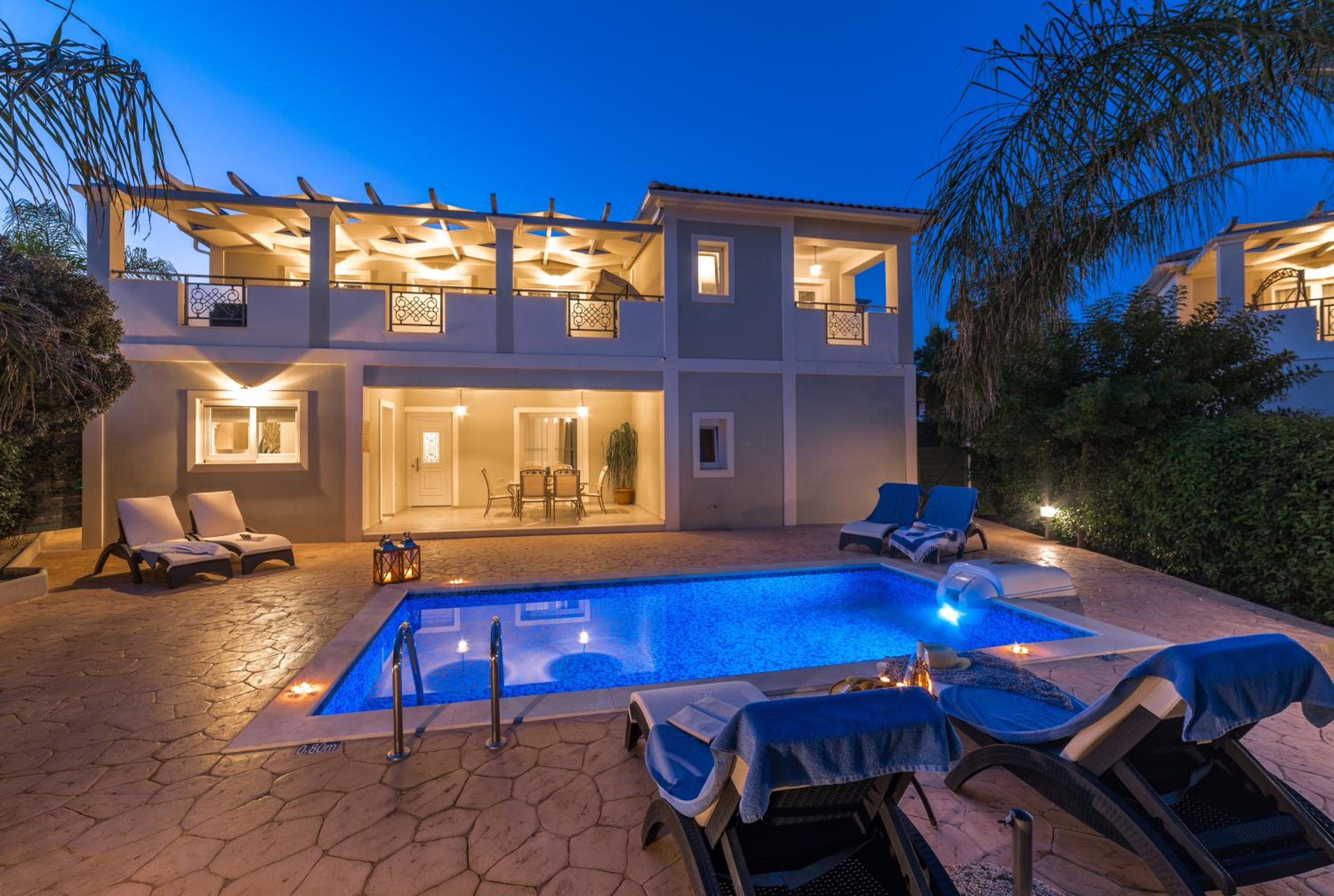 Three-Bedroom Villa - Photo 79