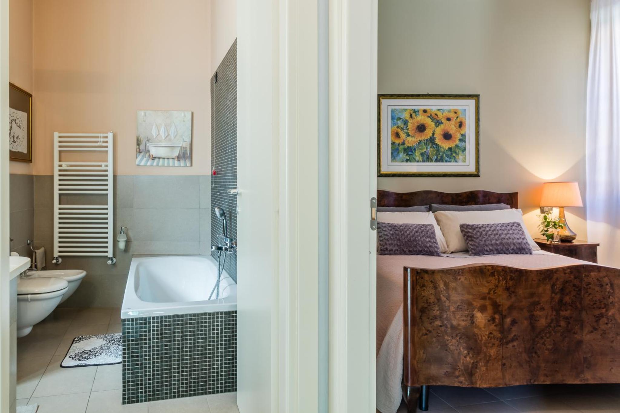 Double Room with Private Bathroom photo 2