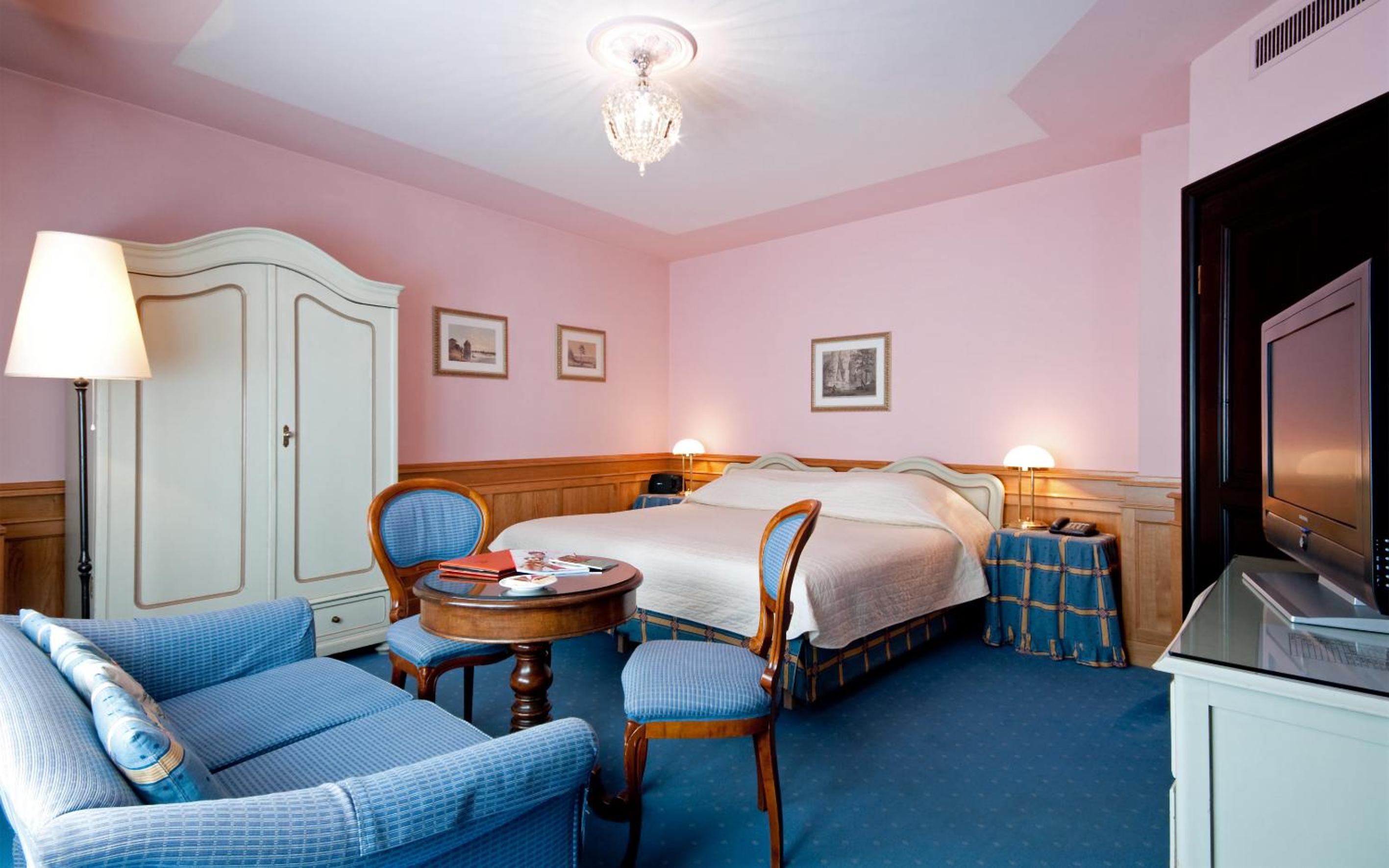 Double Room thumbnail 6