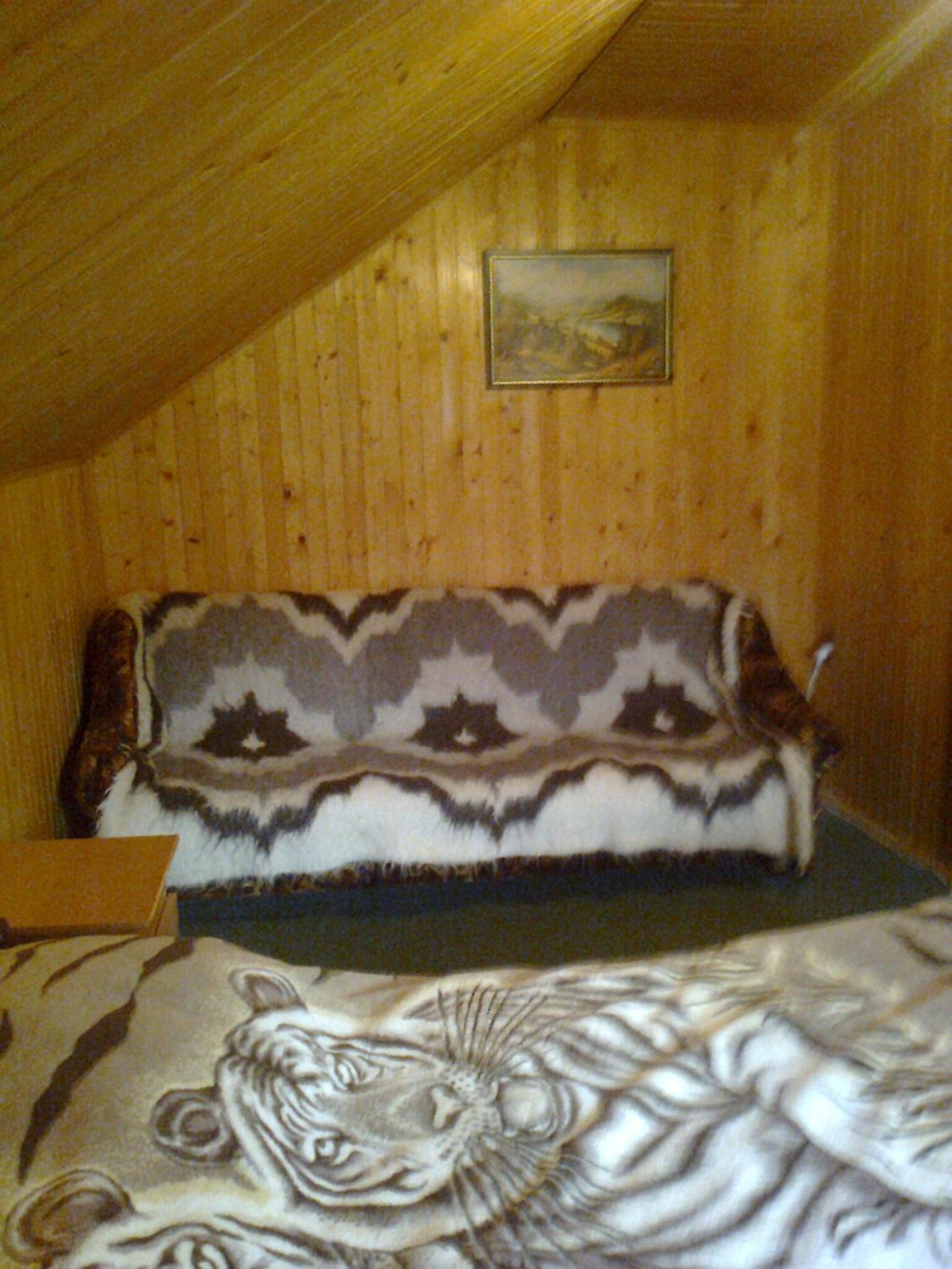Economy Triple Room photo 2