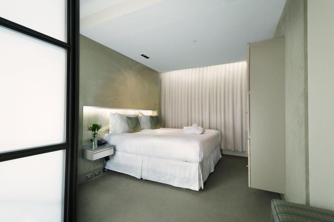 Deluxe King Room photo 1
