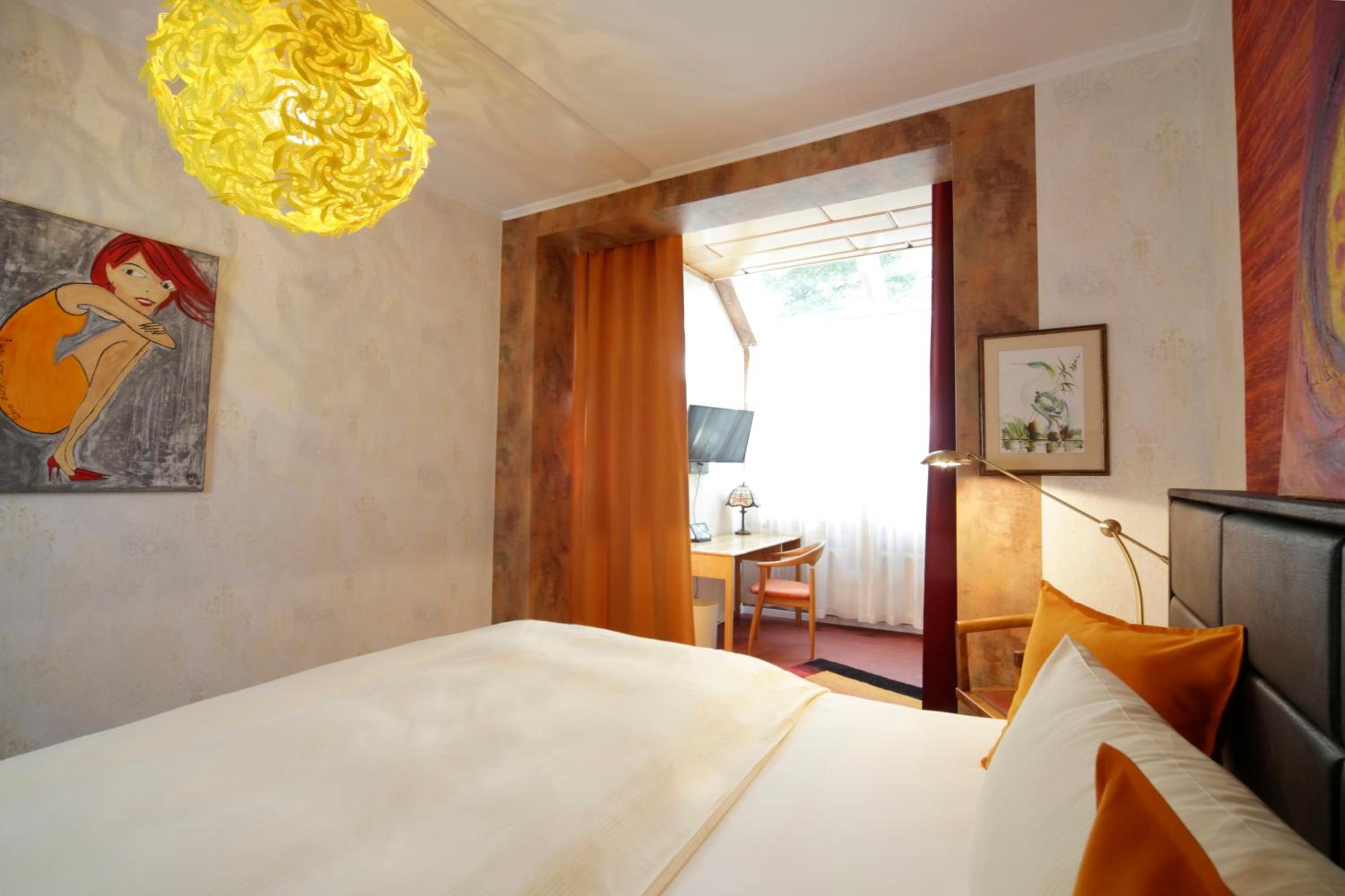 Double or Twin Room photo 2