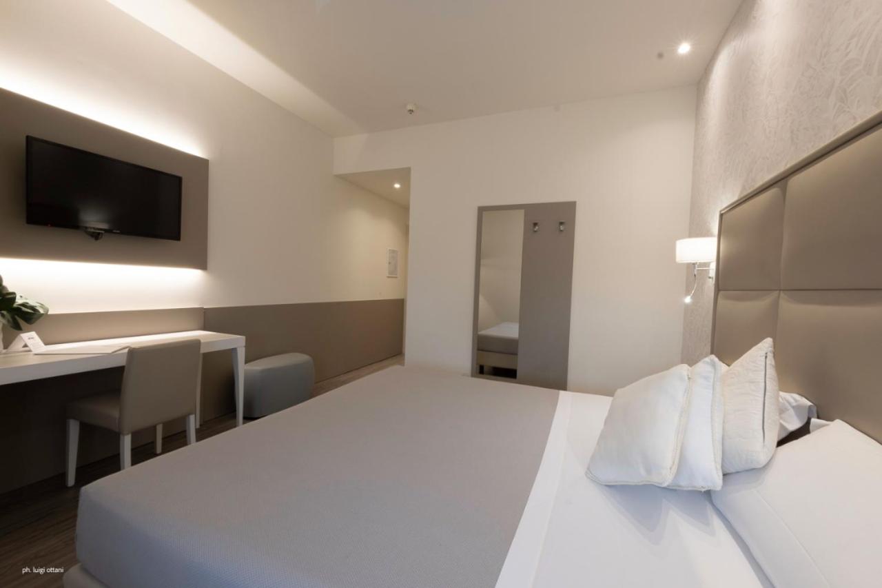 Superior Double or Twin Room - Photo 6
