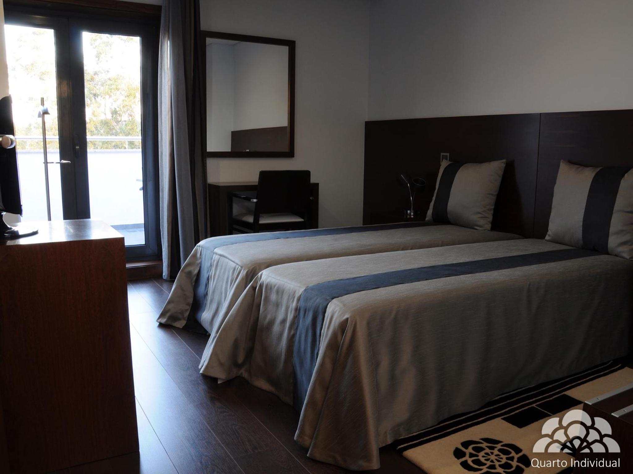 Standard Double or Twin Room photo 2