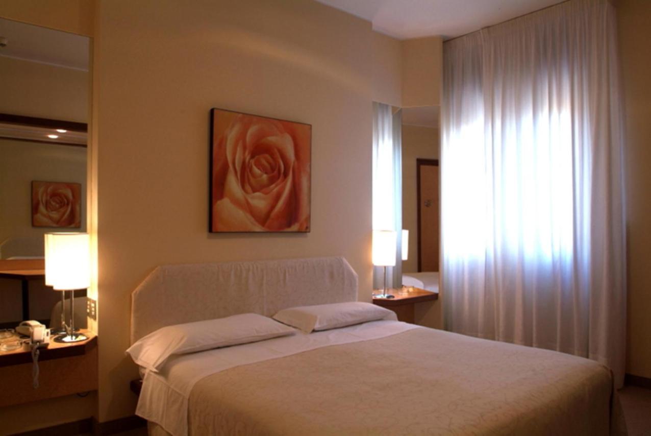 Classic Double or Twin Room - Photo 3