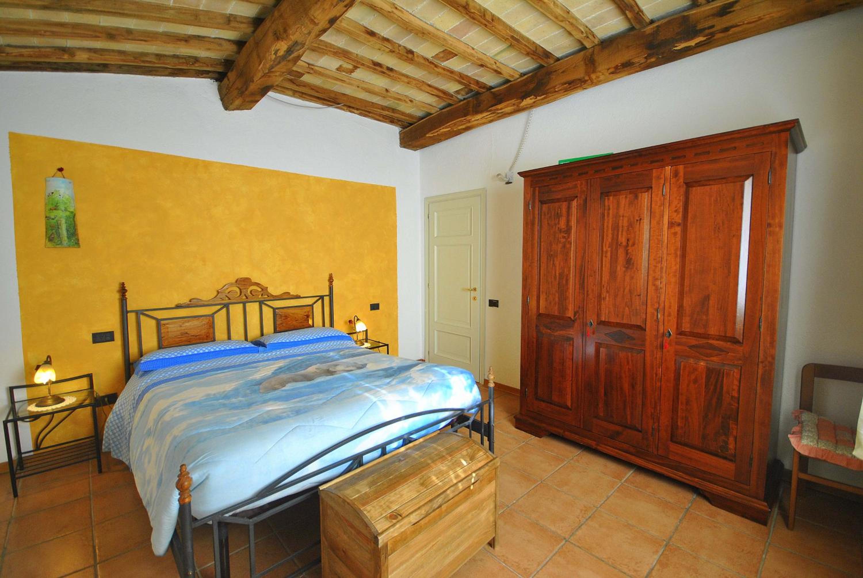 One-Bedroom Apartment with Balcony photo 1