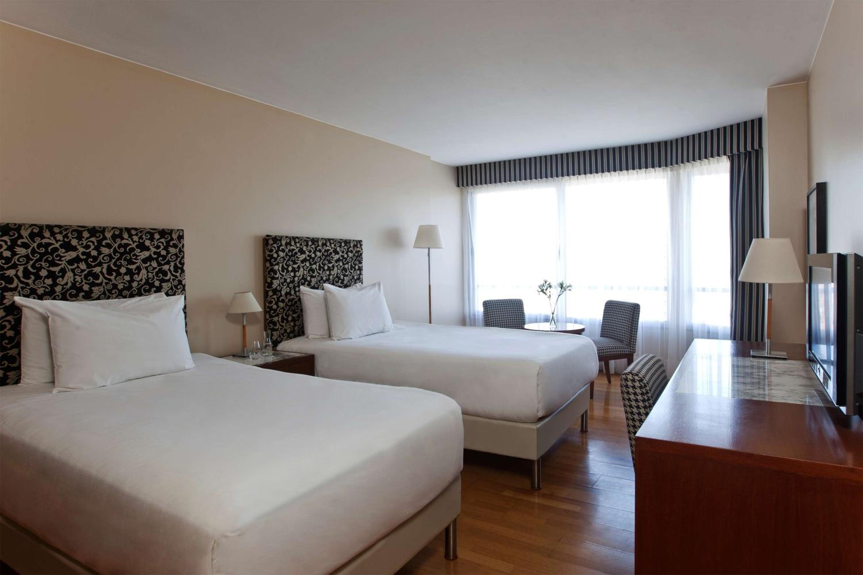 Standard Double or Twin Room with View
