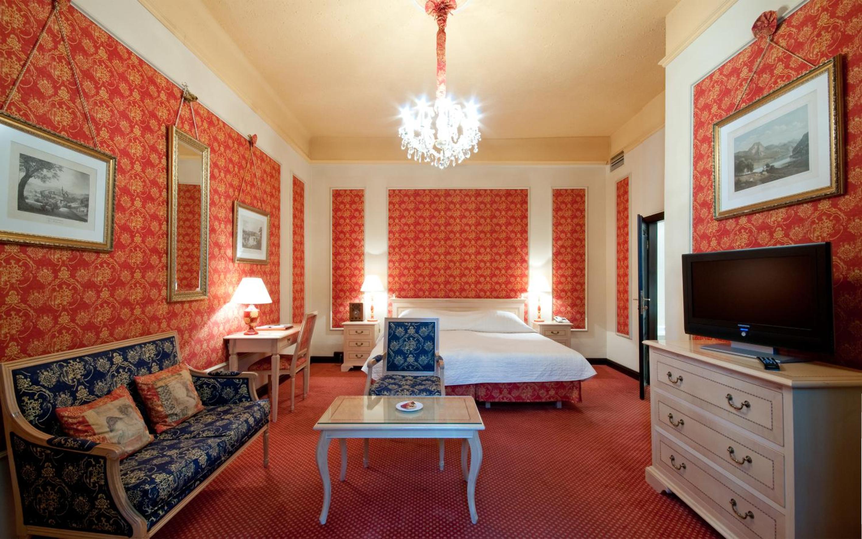 Double Room thumbnail 5
