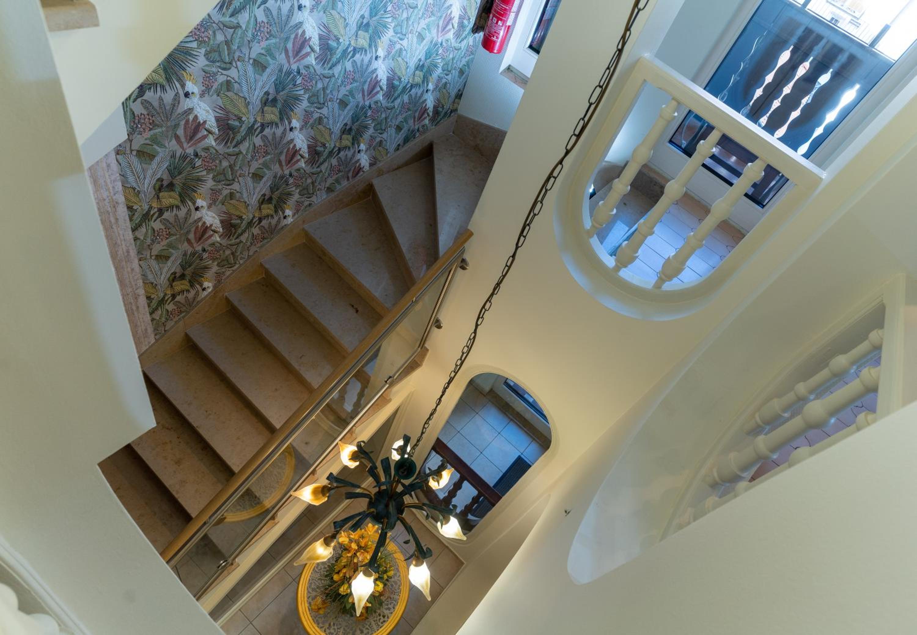 Triple Room - Photo 12