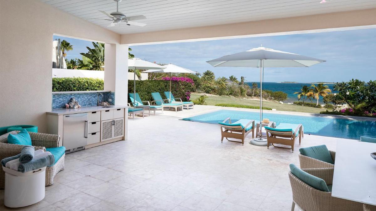 outdoor BBQ area